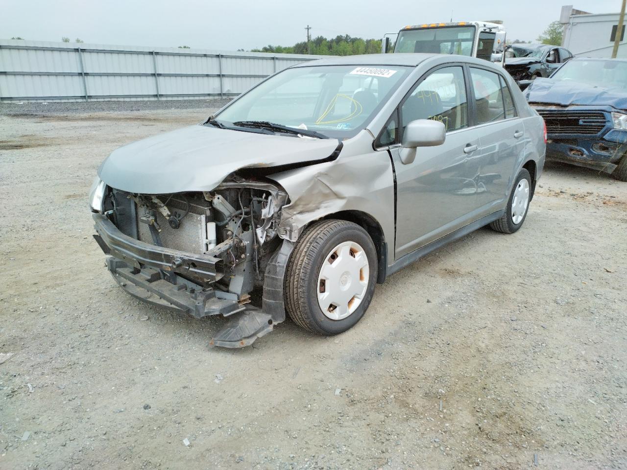 Photo 2 from auction – 2008 NISSAN VERSA S with VIN 3N1BC11E98L426397