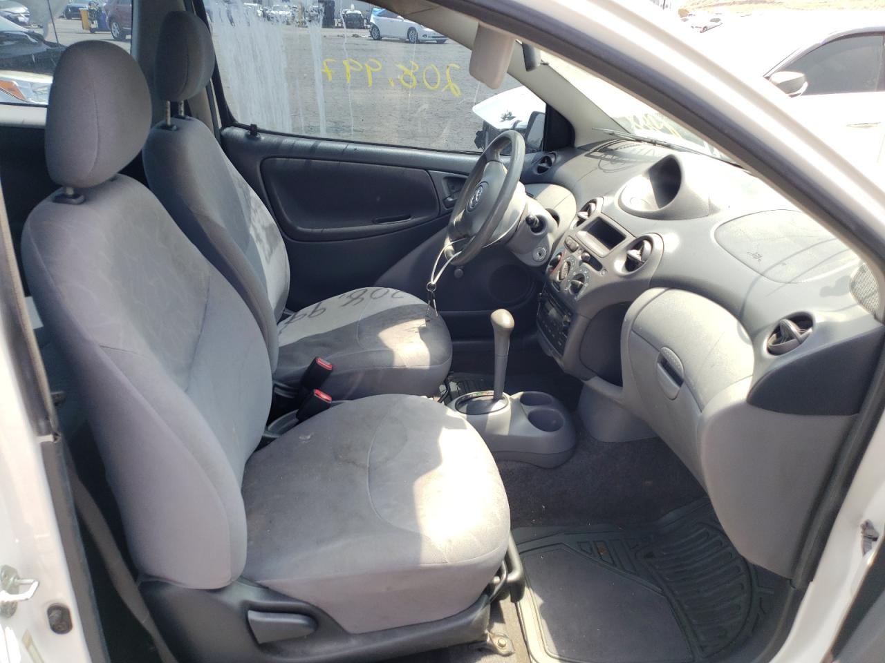 Photo 5 from auction – 2003 TOYOTA ECHO with VIN JTDAT123830267884