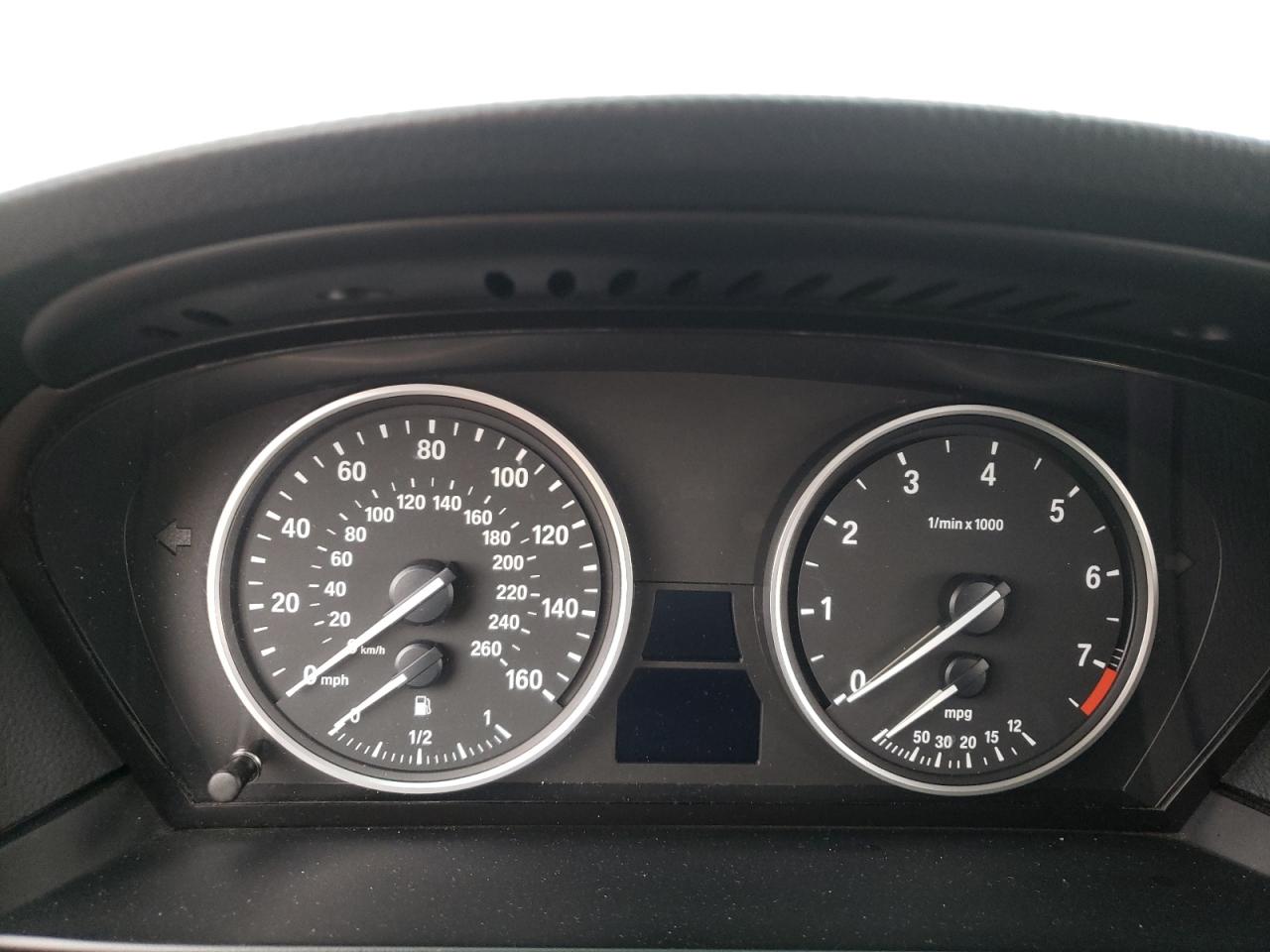 Photo 13 from auction – 2008 BMW 528 XI with VIN WBANV13518CZ58110