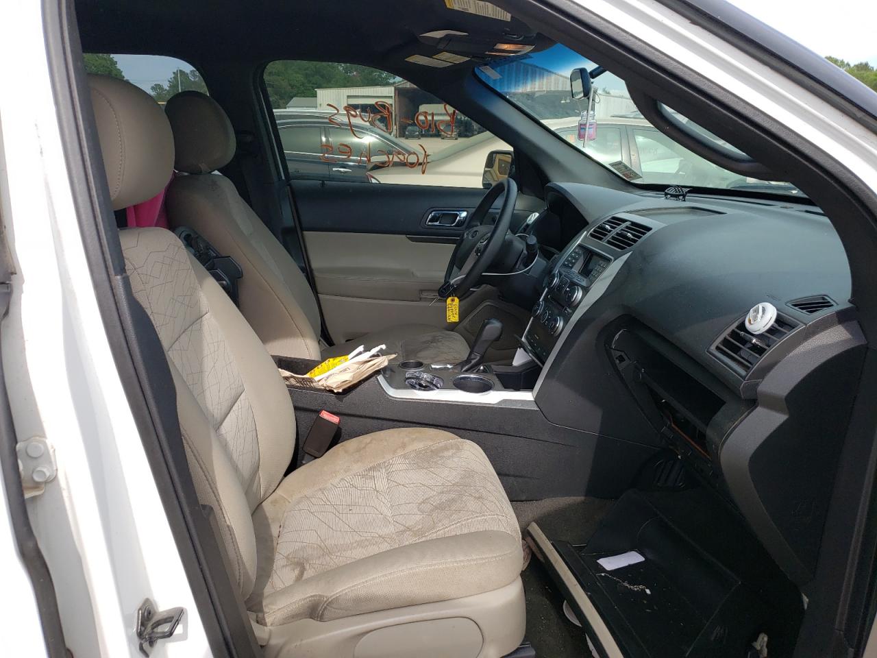 Photo 5 from auction – 2014 FORD EXPLORER with VIN 1FM5K7B82EGB44736