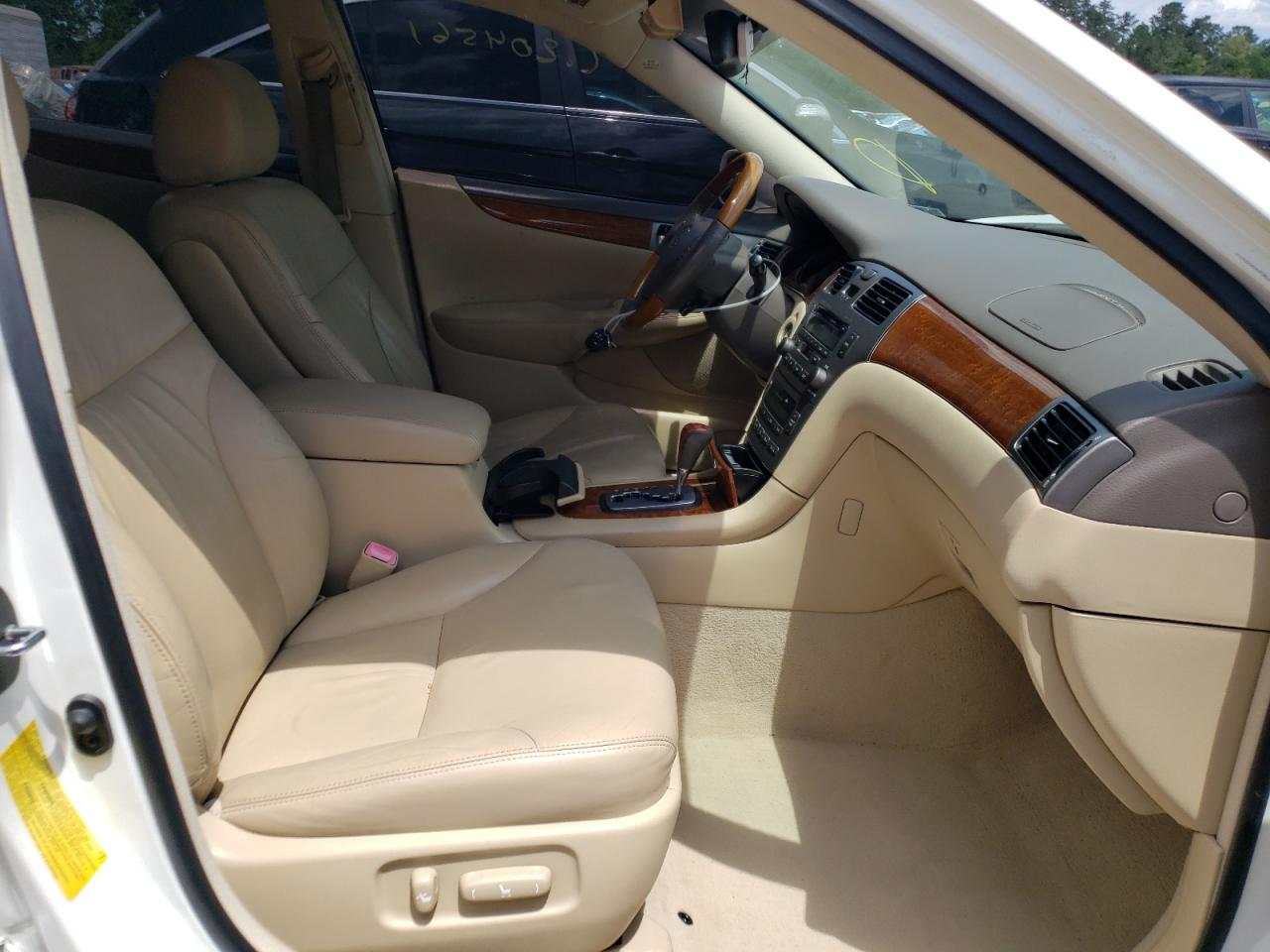 Photo 5 from auction – 2005 LEXUS ES 330 with VIN JTHBA30G255129015
