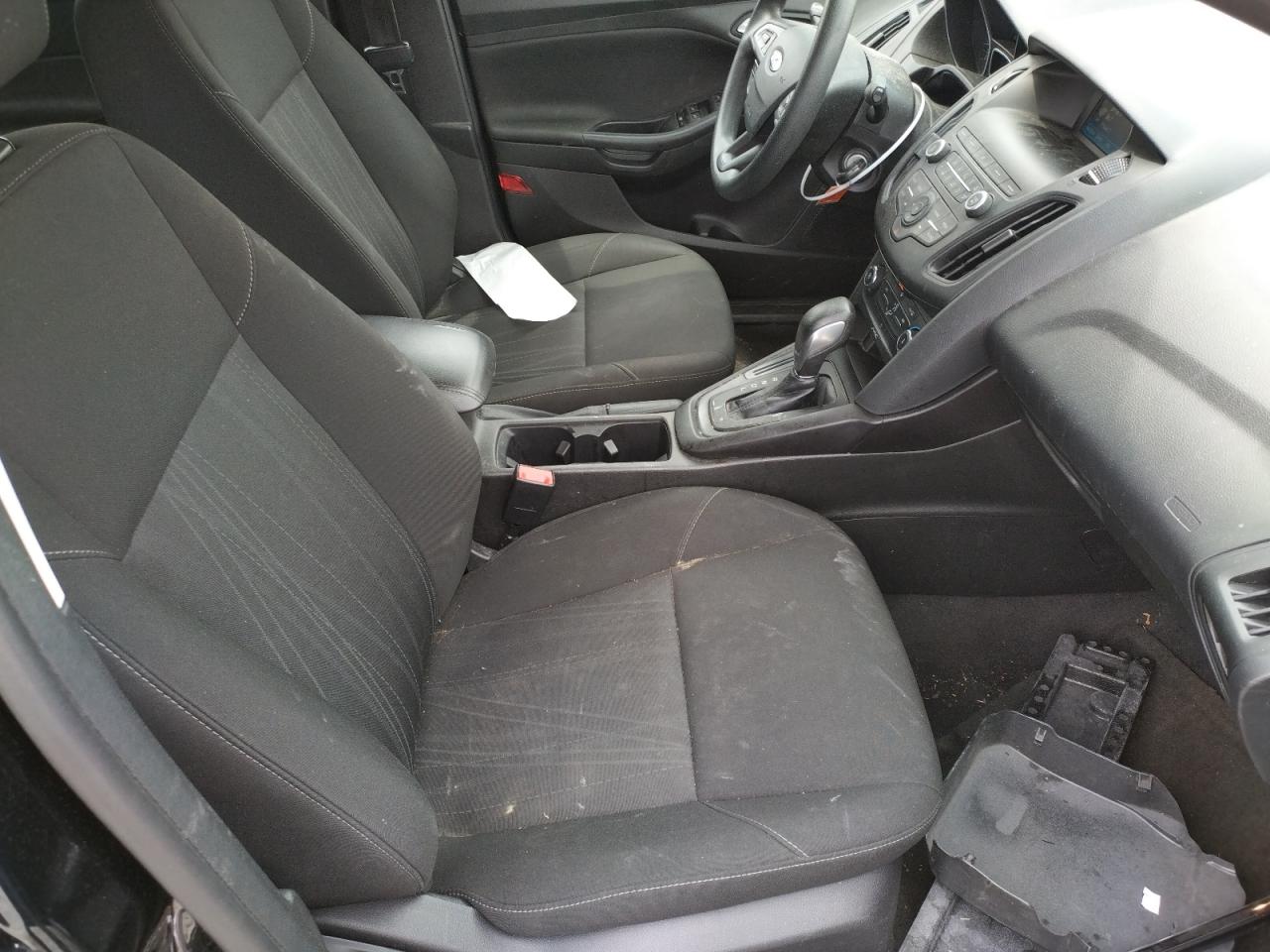 Photo 5 from auction – 2018 FORD FOCUS SE with VIN 1FADP3K2XJL207692