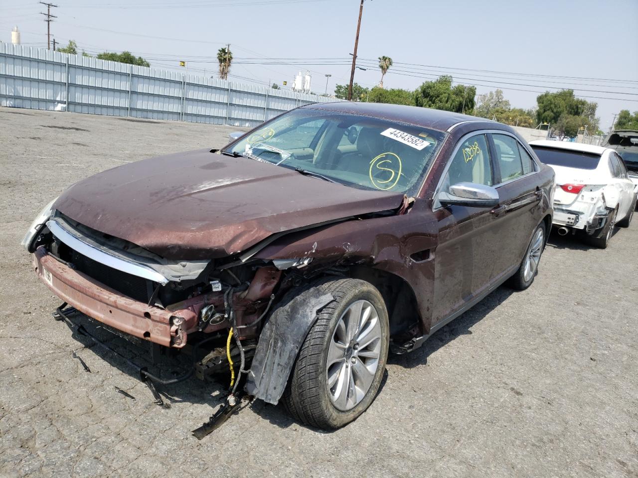 Photo 2 from auction – 2010 FORD TAURUS LIM with VIN 1FAHP2FW7AG170375