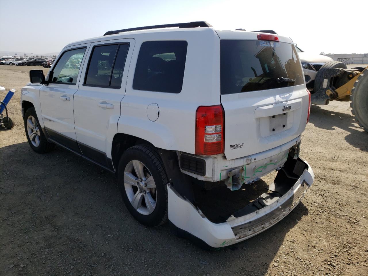 Photo 3 from auction – 2016 JEEP PATRIOT SP with VIN 1C4NJPBB1GD603780