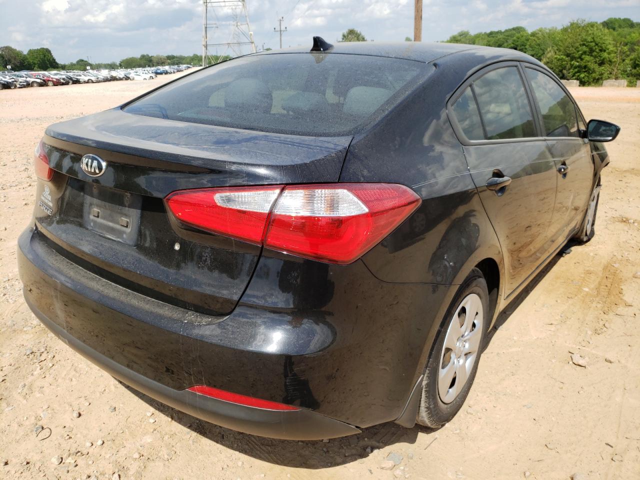 Photo 4 from auction – 2015 KIA FORTE LX with VIN KNAFK4A60F5409655