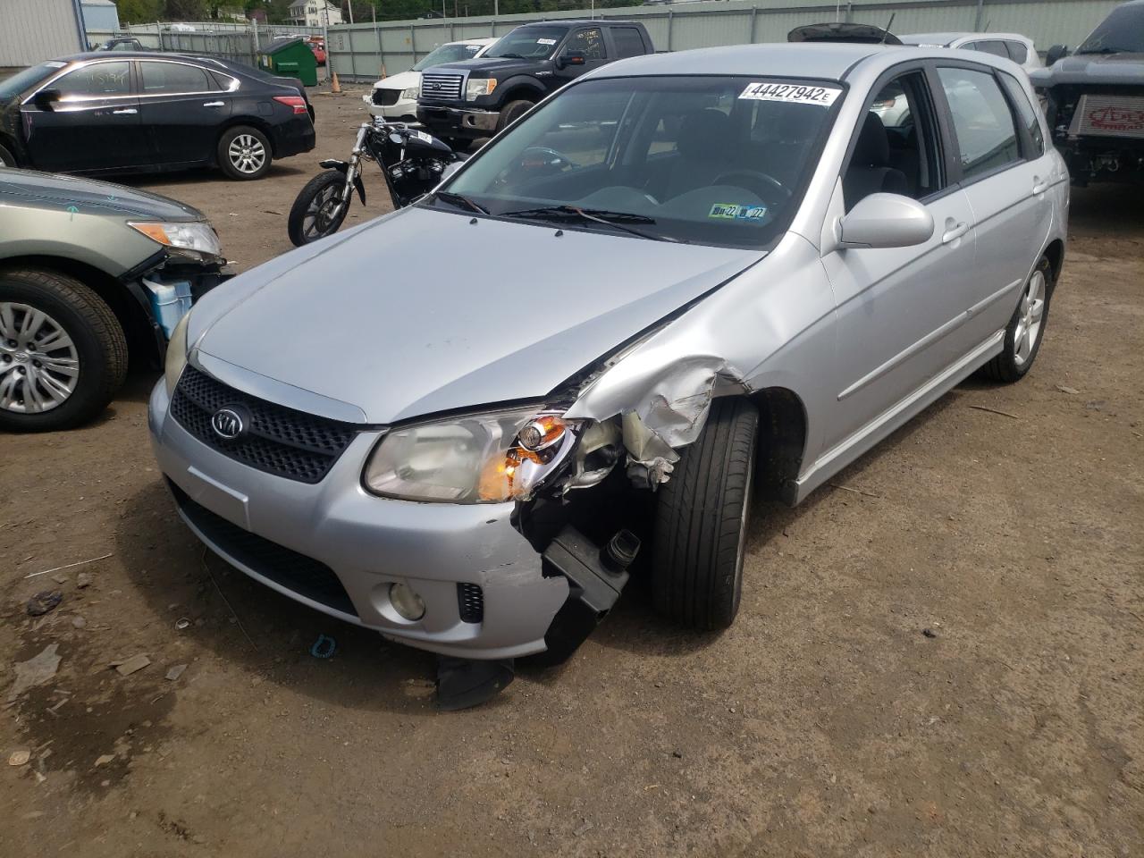 Photo 2 from auction – 2007 KIA SPECTRA5 S with VIN KNAFE161775001898