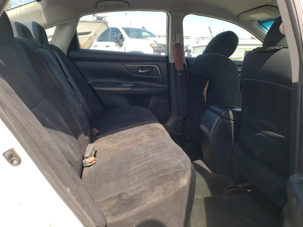 Photo 6 from auction – 2015 NISSAN ALTIMA 2.5 with VIN 1N4AL3AP9FC485552