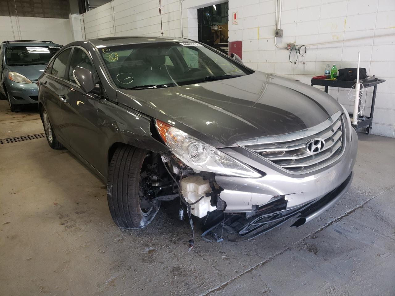 HYUNDAI SONATA SE 2011 with VIN 5NPEC4AC4BH196527 - Photo from auction