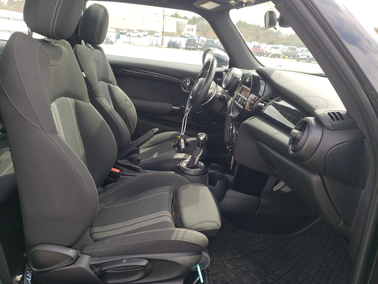 Photo 5 from auction – 2014 MINI COOPER with VIN WMWXM5C57ET972592