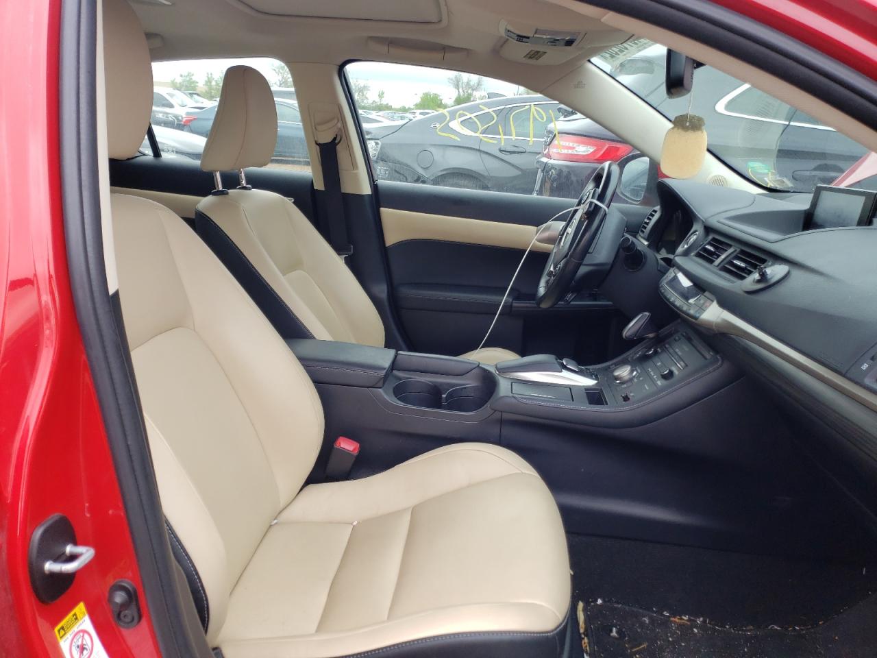 Photo 5 from auction – 2014 LEXUS CT 200 with VIN JTHKD5BH7E2181072