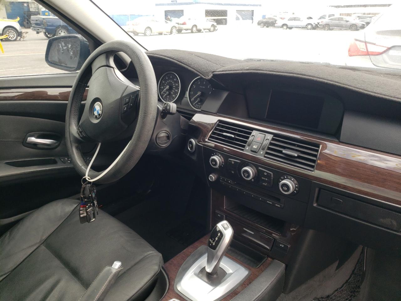 Photo 9 from auction – 2010 BMW 528 I with VIN WBANU5C57AC460199