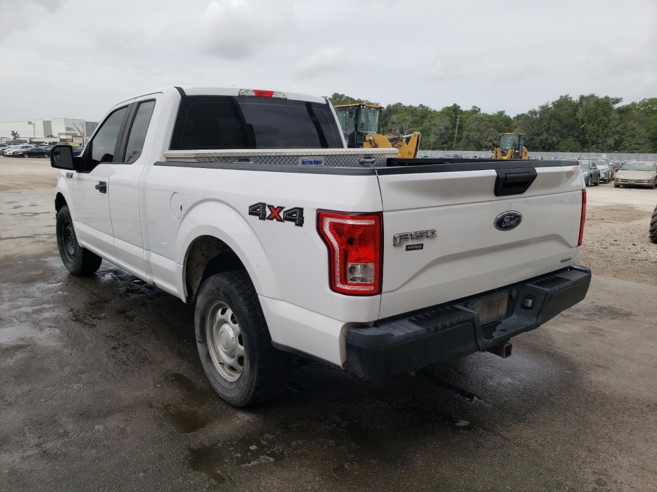 Photo 3 from auction – 2016 FORD F150 SUPER with VIN 1FTFX1EF3GKF61347