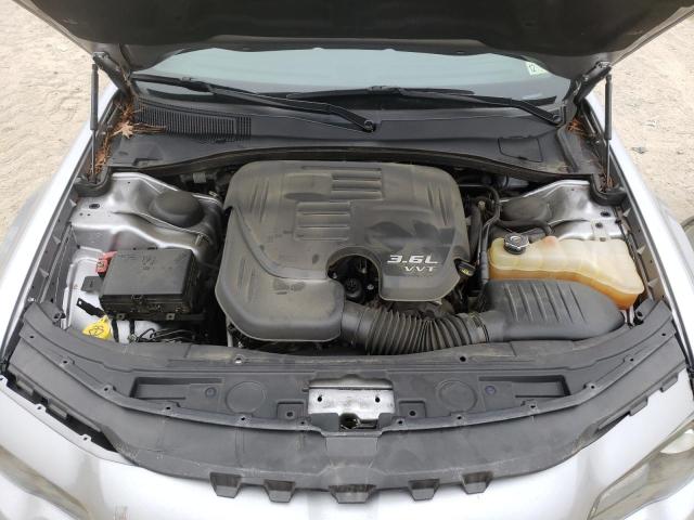 Photo 7 from auction – 2018 CHRYSLER 300 S with VIN 2C3CCABG3JH262035