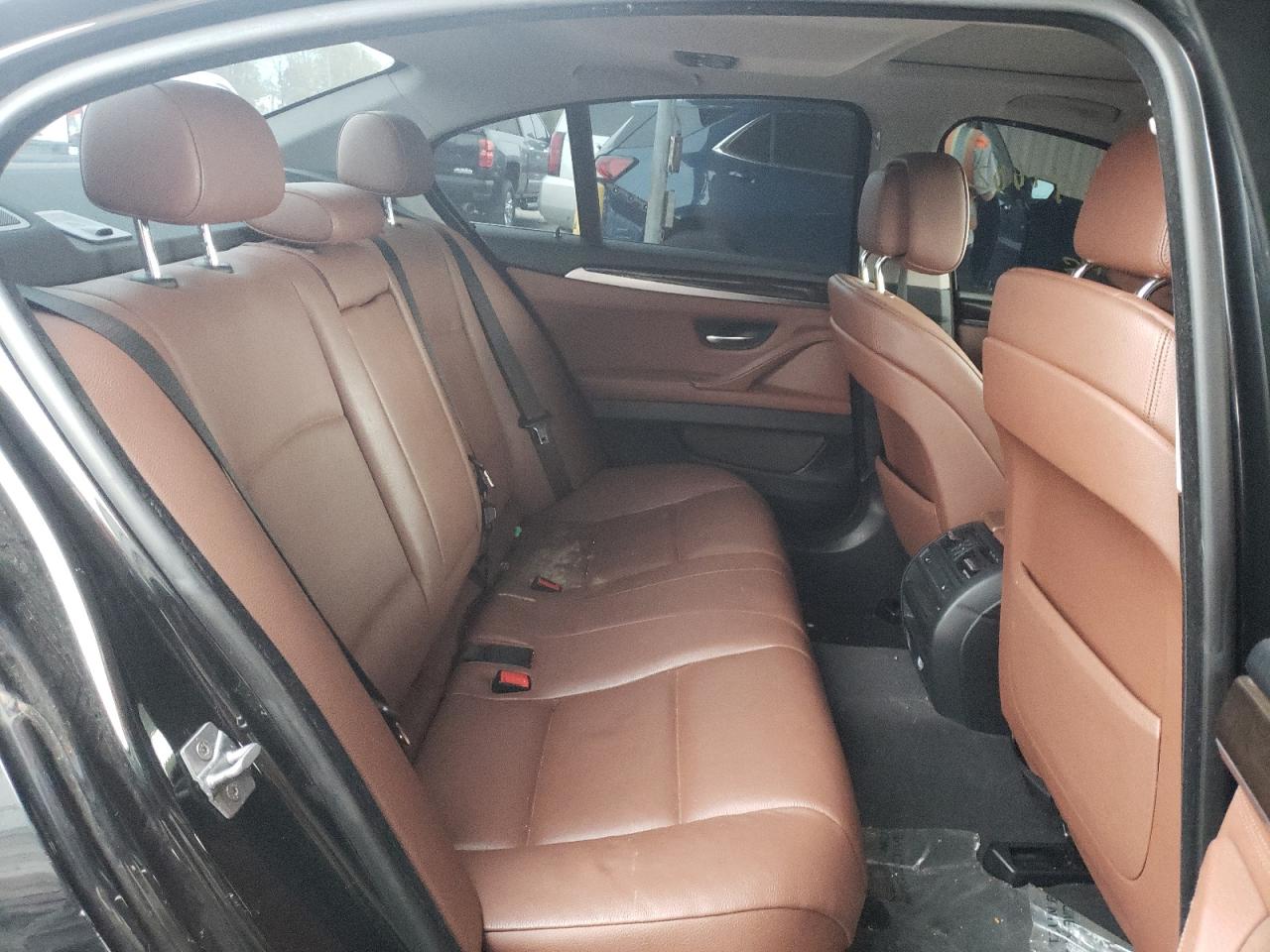 Foto 6 de la subasta – 2012 BMW 528 XI con VIN WBAXH5C58CDW10007
