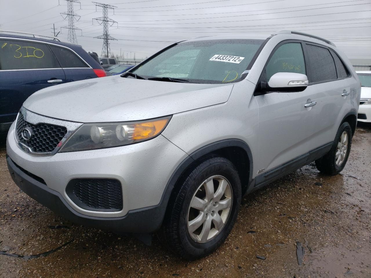 Photo 2 from auction – 2011 KIA SORENTO BA with VIN 5XYKTDA22BG123870