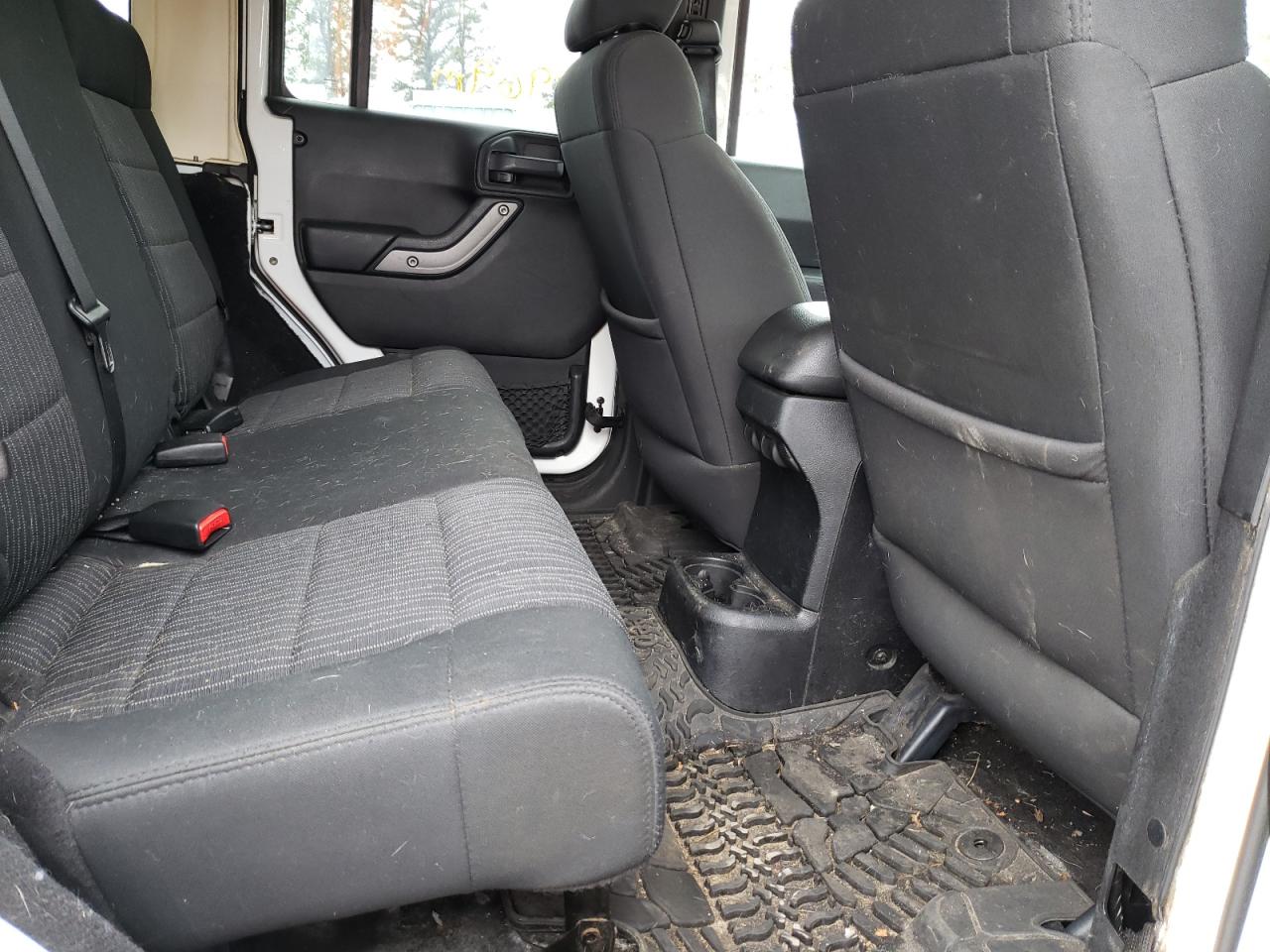 Photo 6 from auction – 2011 JEEP WRANGLER U with VIN 1J4HA3H12BL552304