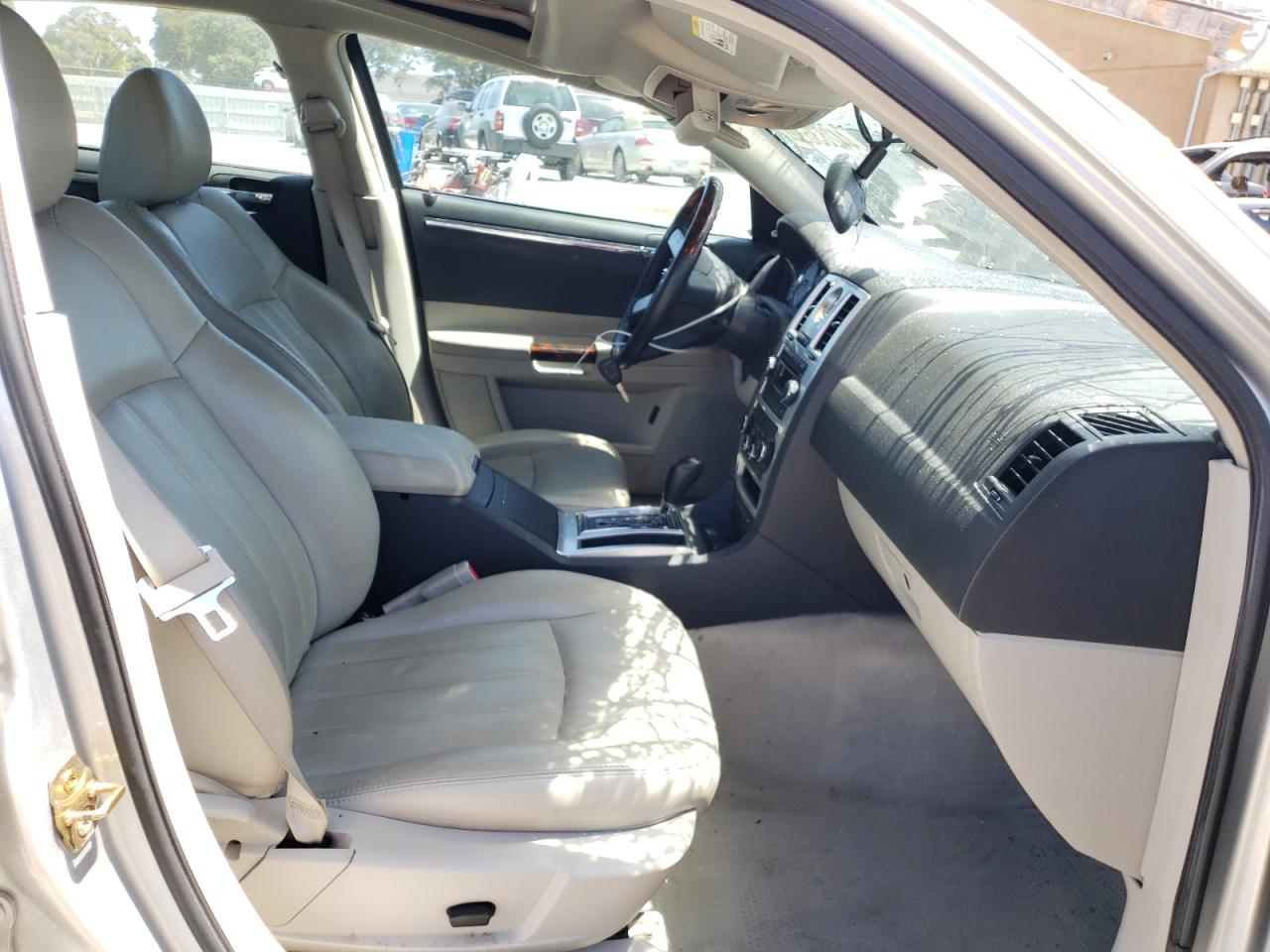 Photo 5 from auction – 2005 CHRYSLER 300C with VIN 2C3JA63H35H653760