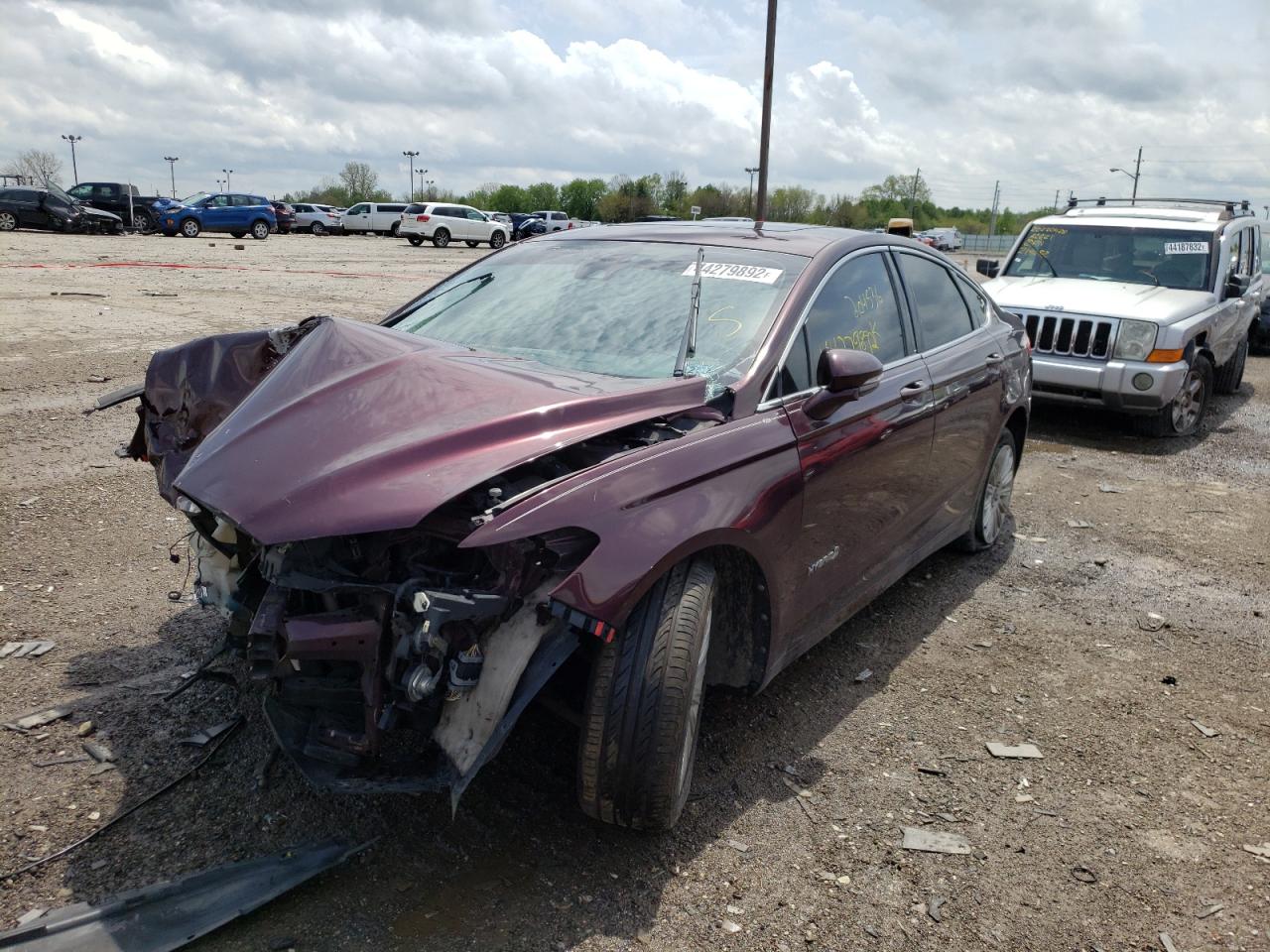 Photo 2 from auction – 2013 FORD FUSION SE with VIN 3FA6P0LU7DR204536