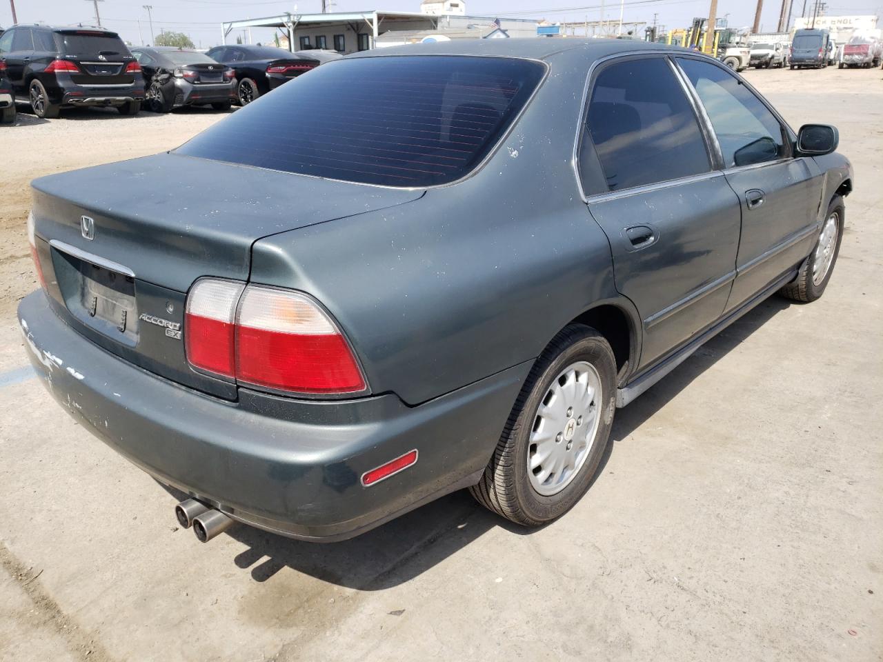 Photo 4 from auction – 1996 HONDA ACCORD EX with VIN 1HGCD5659TA055757