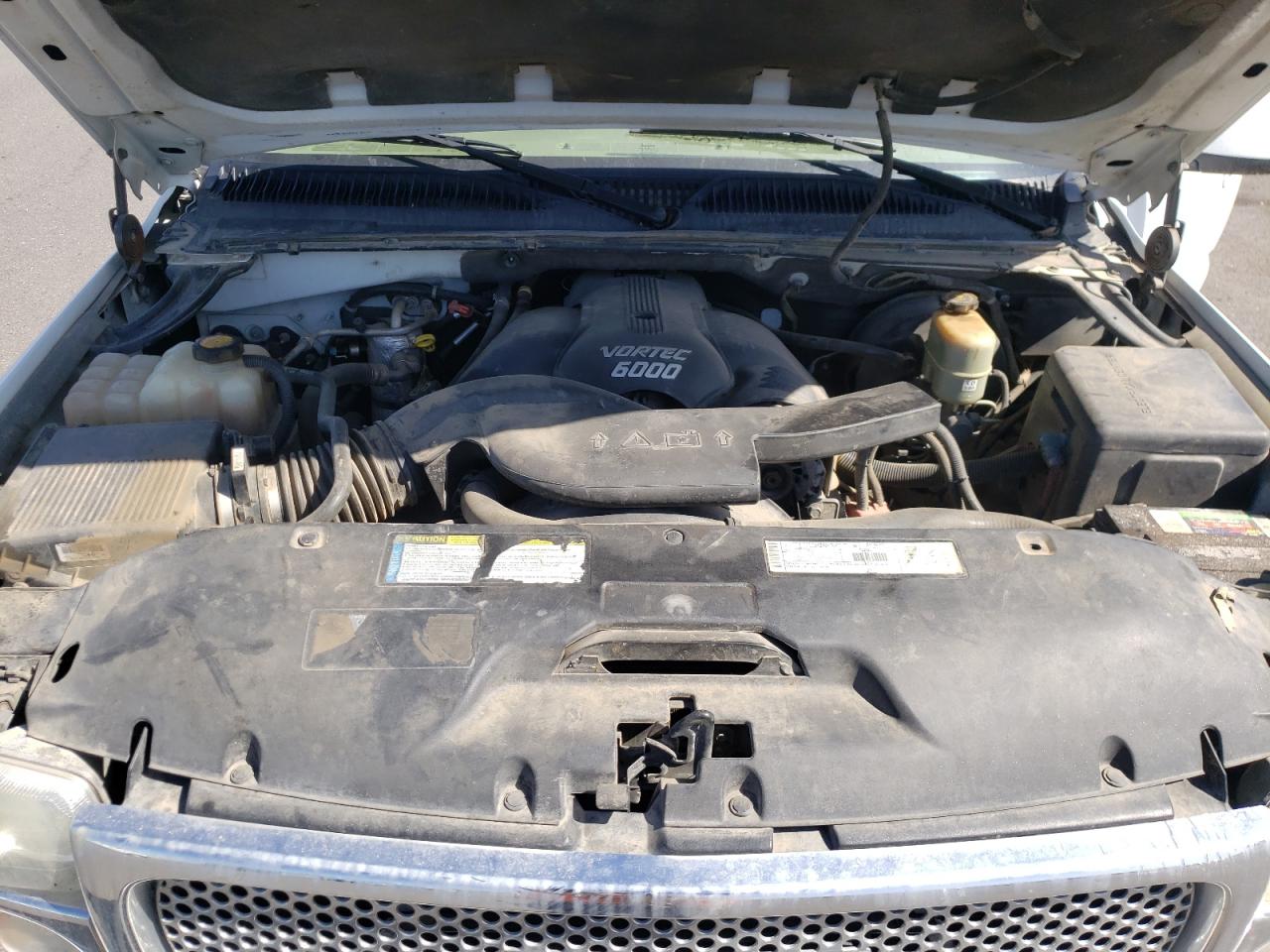 Photo 12 from auction – 2001 GMC DENALI XL with VIN 1GKFK66U01J175706