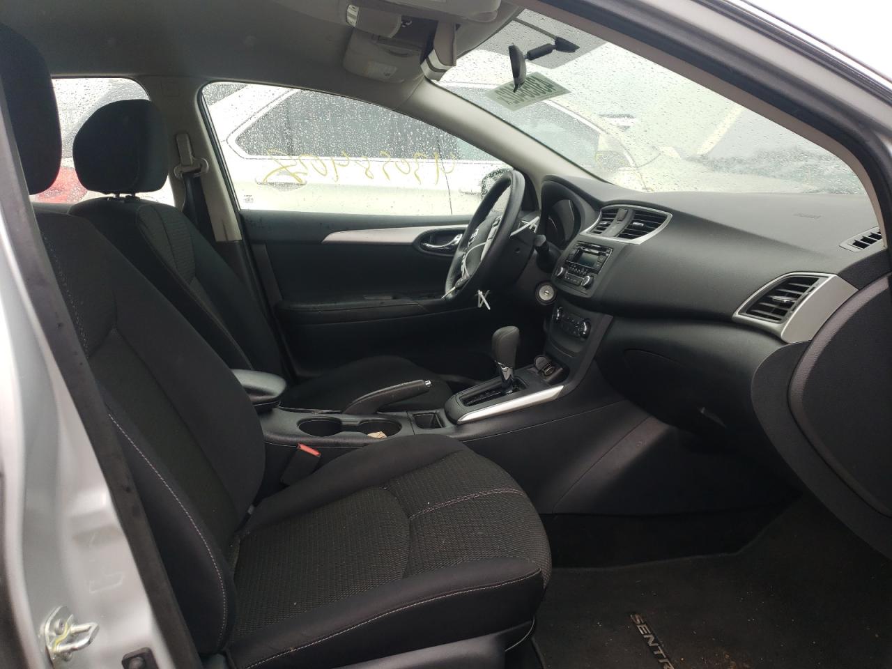 Photo 5 from auction – 2017 NISSAN SENTRA S with VIN 3N1AB7AP2HY281192