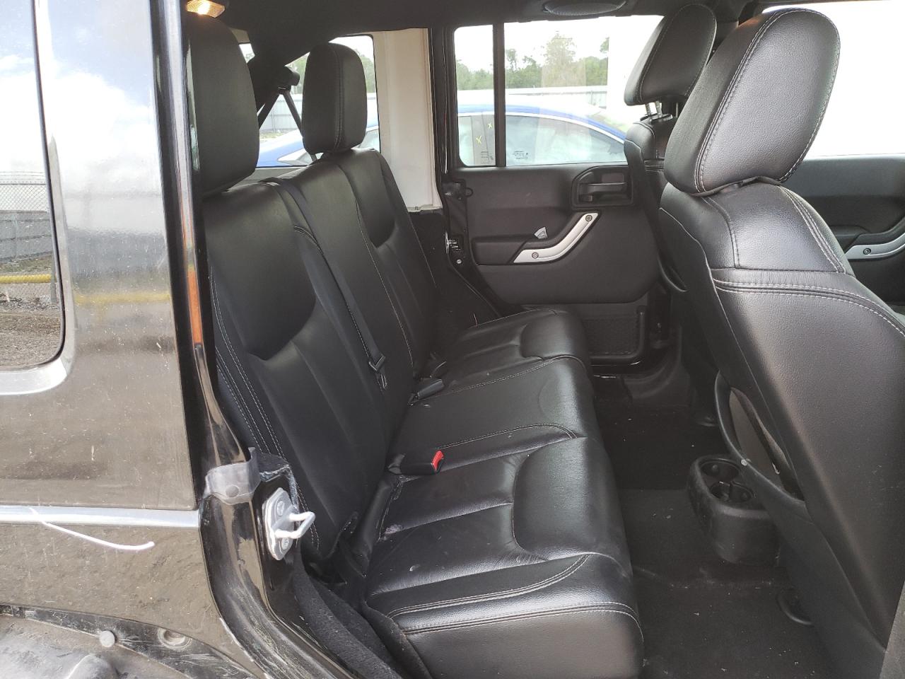 Photo 6 from auction – 2014 JEEP WRANGLER U with VIN 1C4BJWFG9EL279824