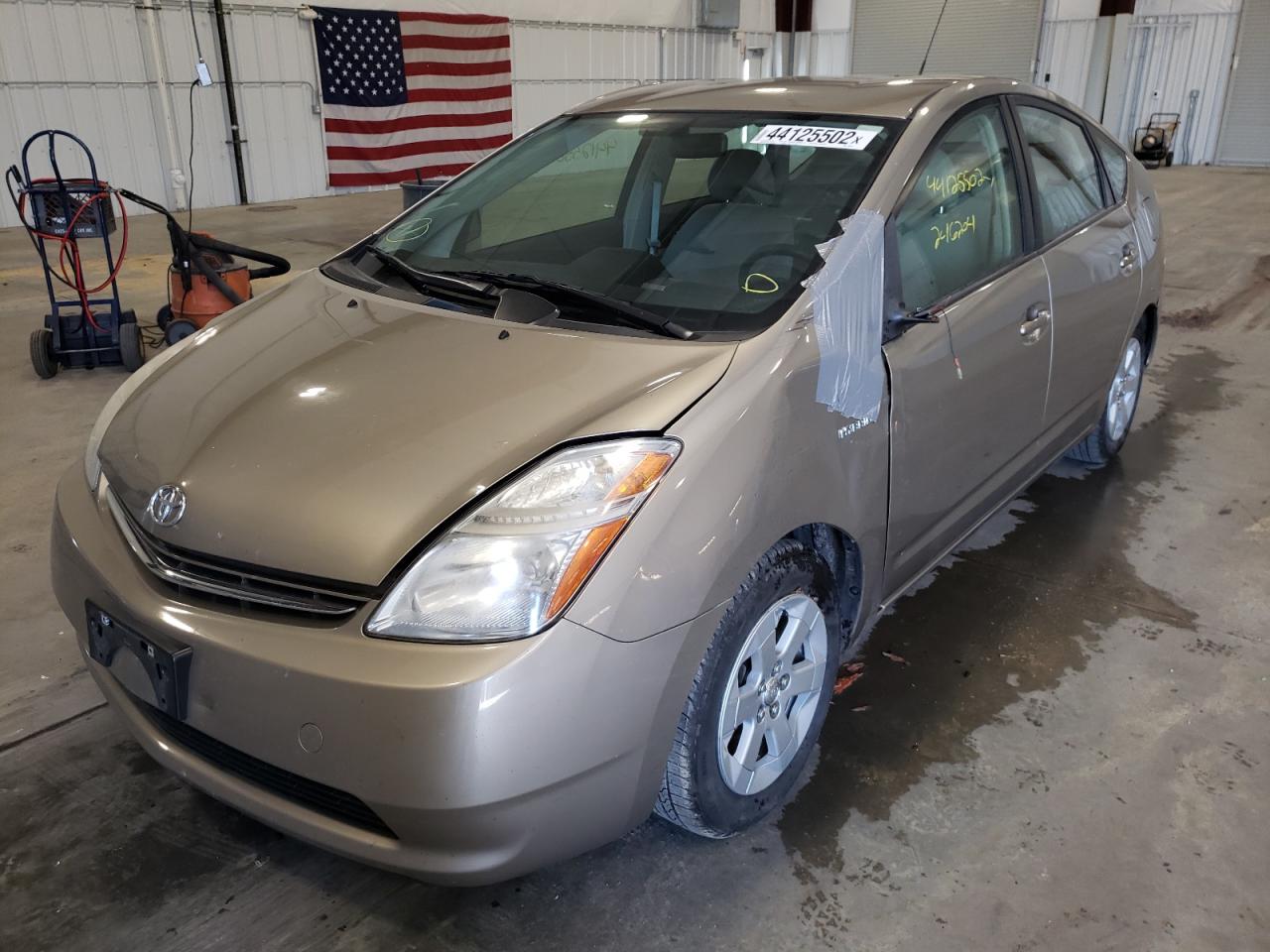 Photo 2 from auction – 2007 TOYOTA PRIUS with VIN JTDKB20U377564616