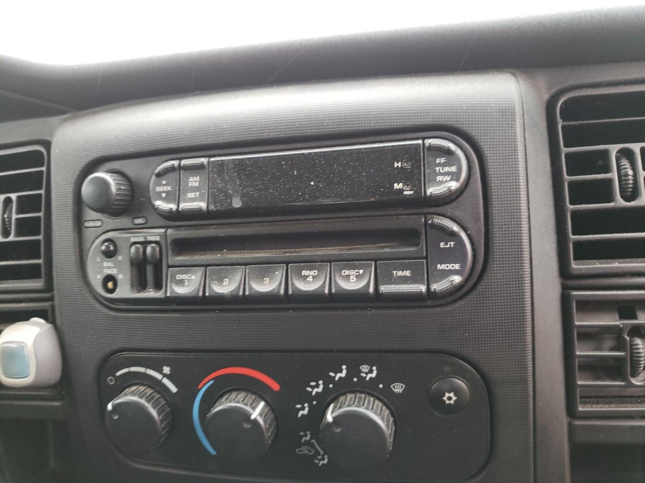 Photo 9 from auction – 2004 DODGE DAKOTA QUA with VIN 1D7HL38K64S774108