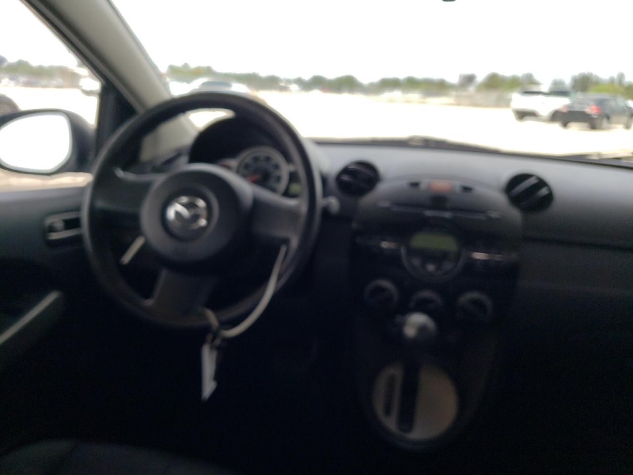 Foto 9 de la subasta – 2014 MAZDA MAZDA2 SPO con VIN JM1DE1KY2E0185431