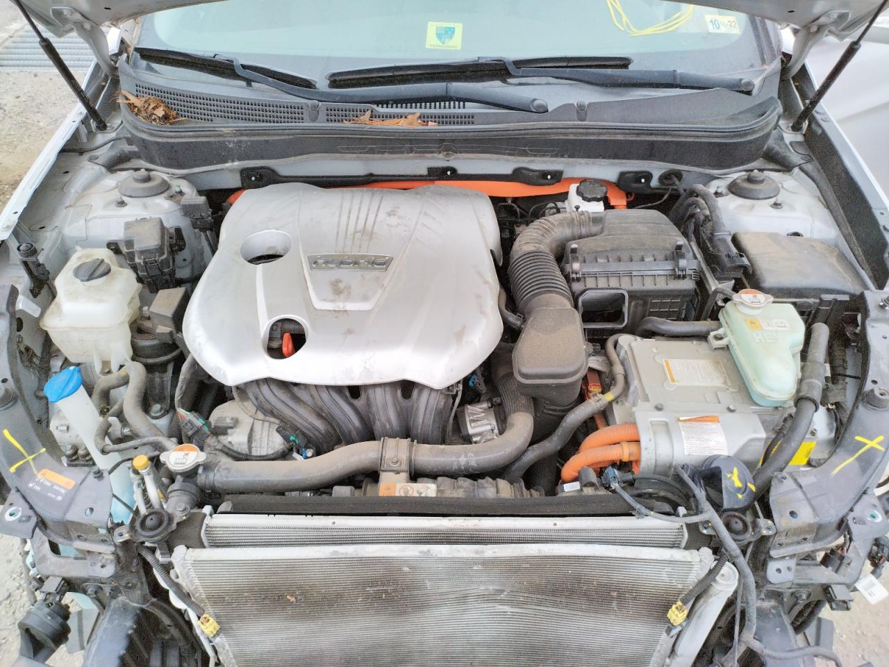 Photo 7 from auction – 2014 HYUNDAI SONATA HYB with VIN KMHEC4A49EA113755