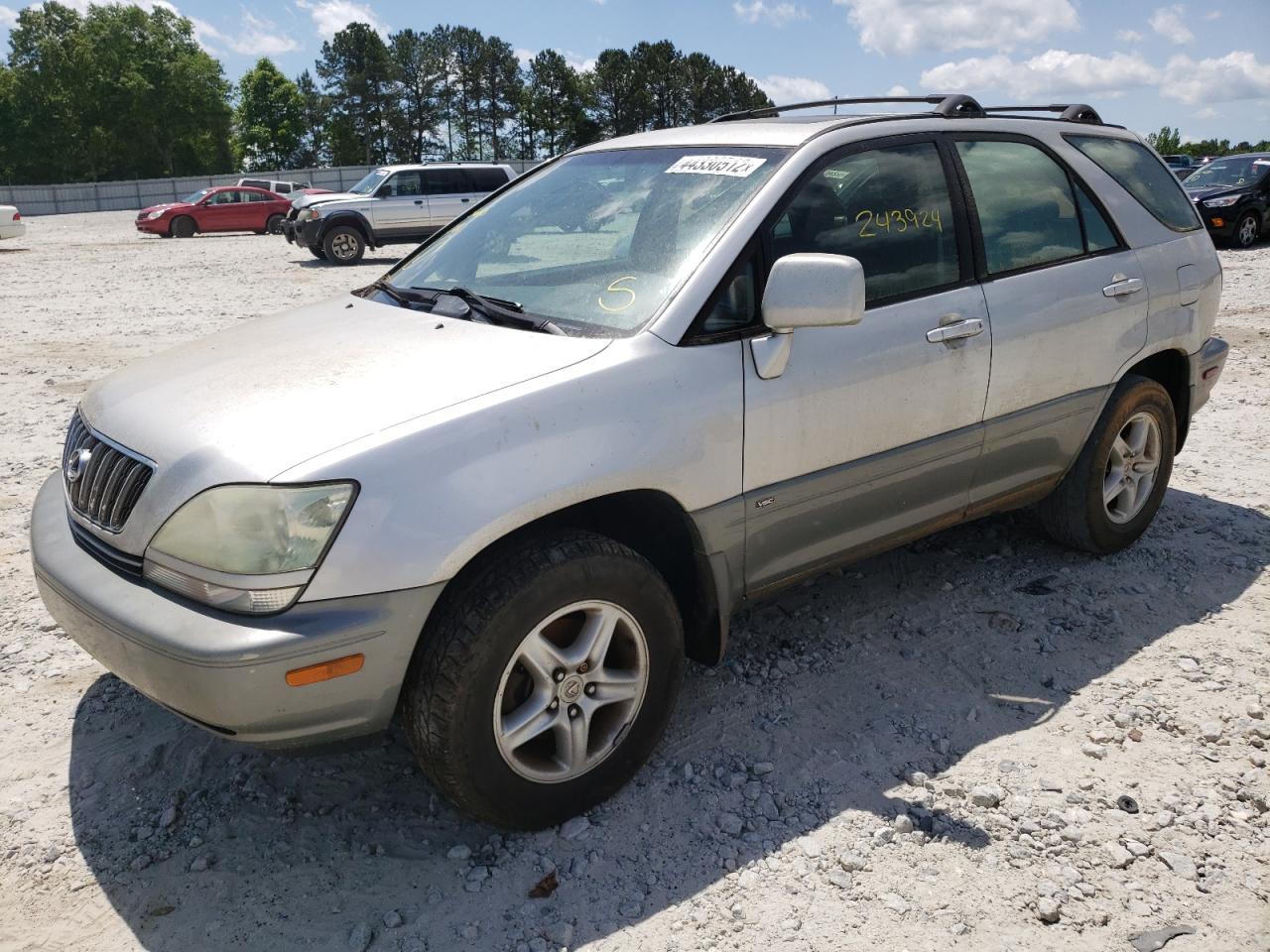 Photo 2 from auction – 2002 LEXUS RX 300 with VIN JTJGF10U320133616