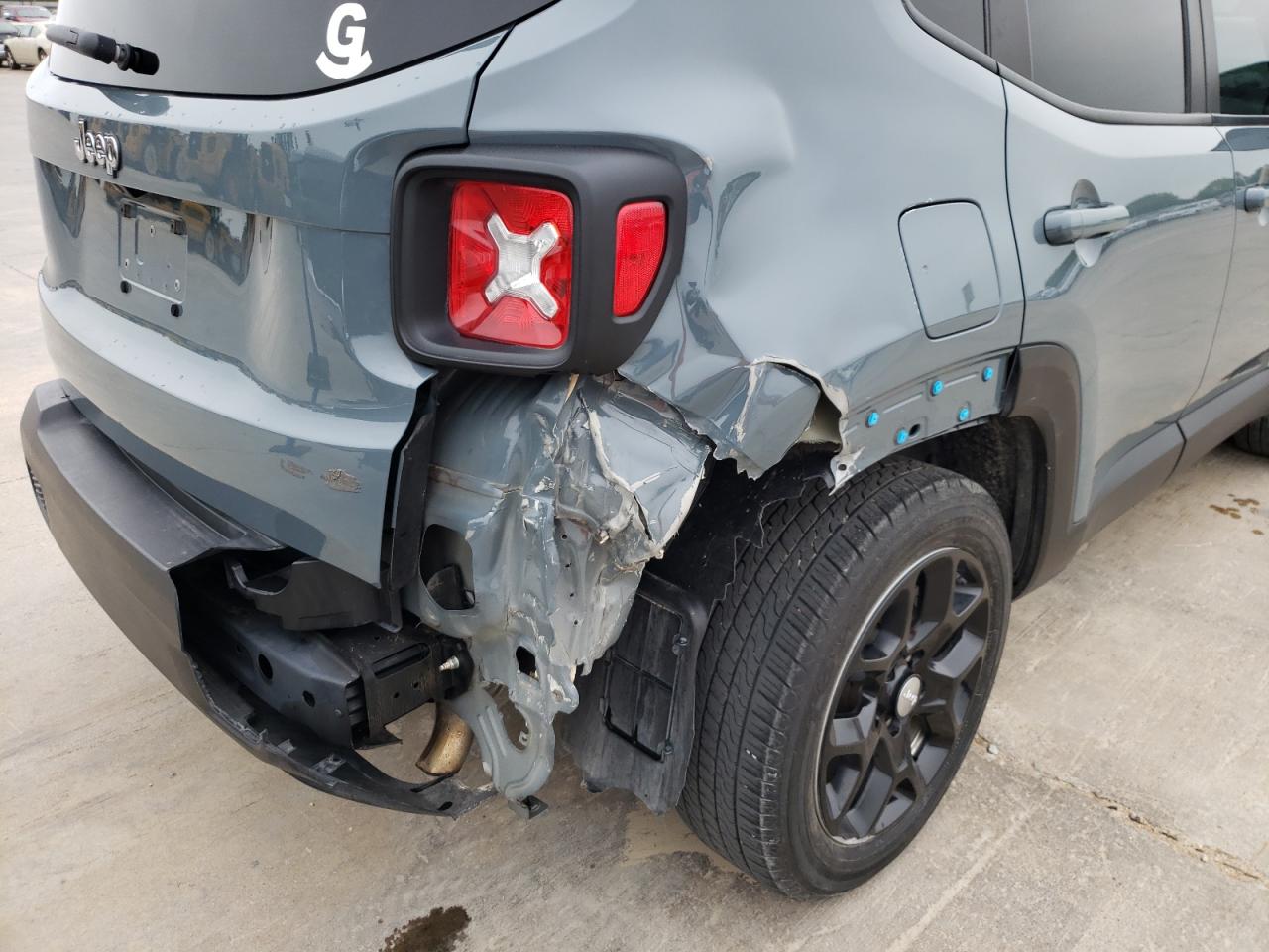 Photo 9 from auction – 2017 JEEP RENEGADE L with VIN ZACCJABB3HPG40109