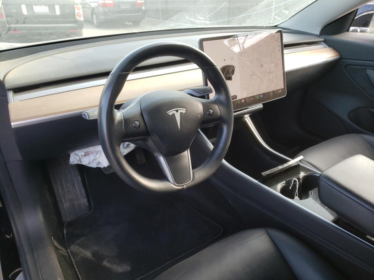 Photo 9 from auction – 2018 TESLA MODEL 3 with VIN 5YJ3E1EB5JF113217