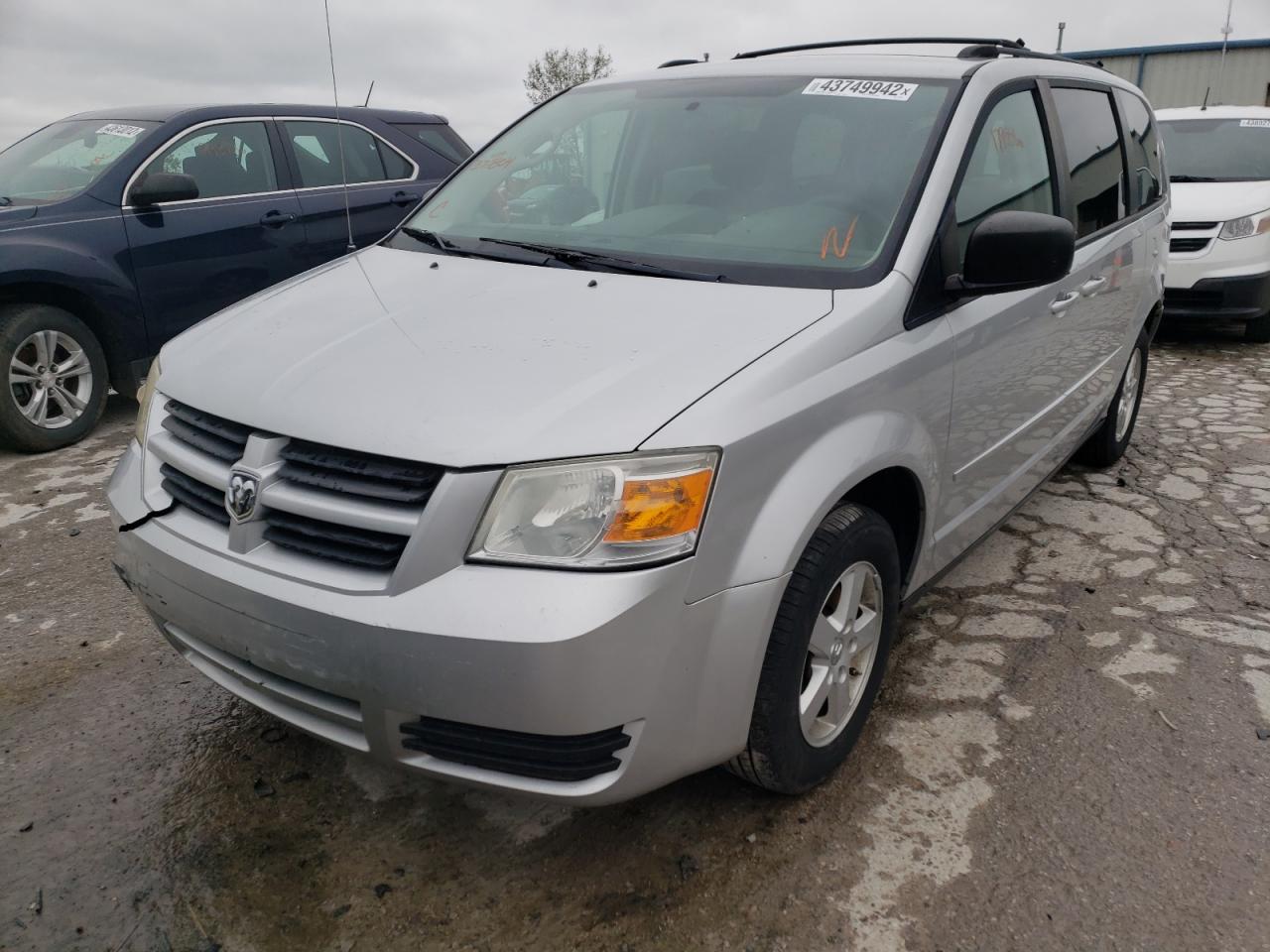 Photo 2 from auction – 2010 DODGE GRAND CARA with VIN 2D4RN3D18AR371804