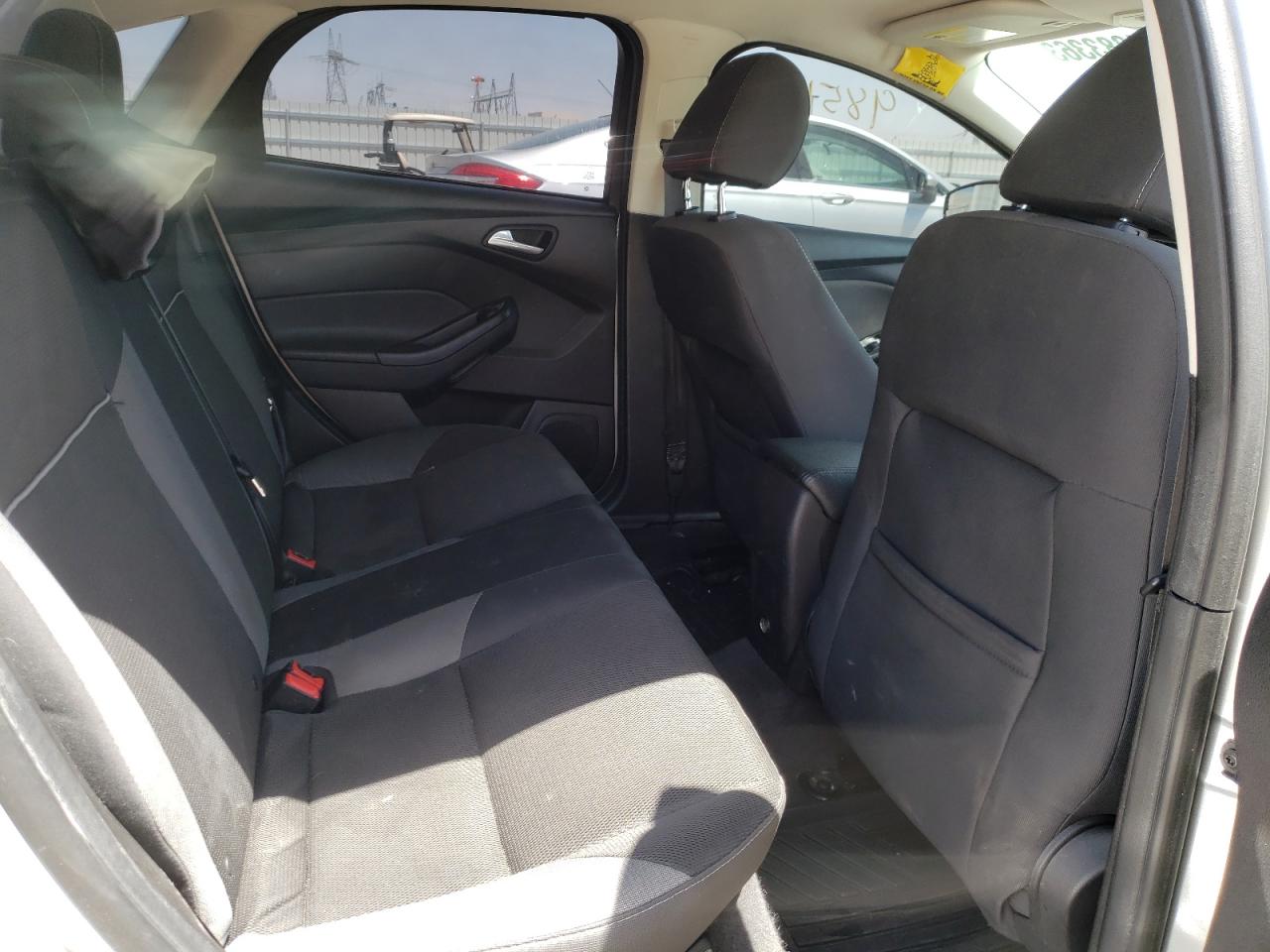 Photo 6 from auction – 2014 FORD FOCUS SE with VIN 1FADP3F24EL277172