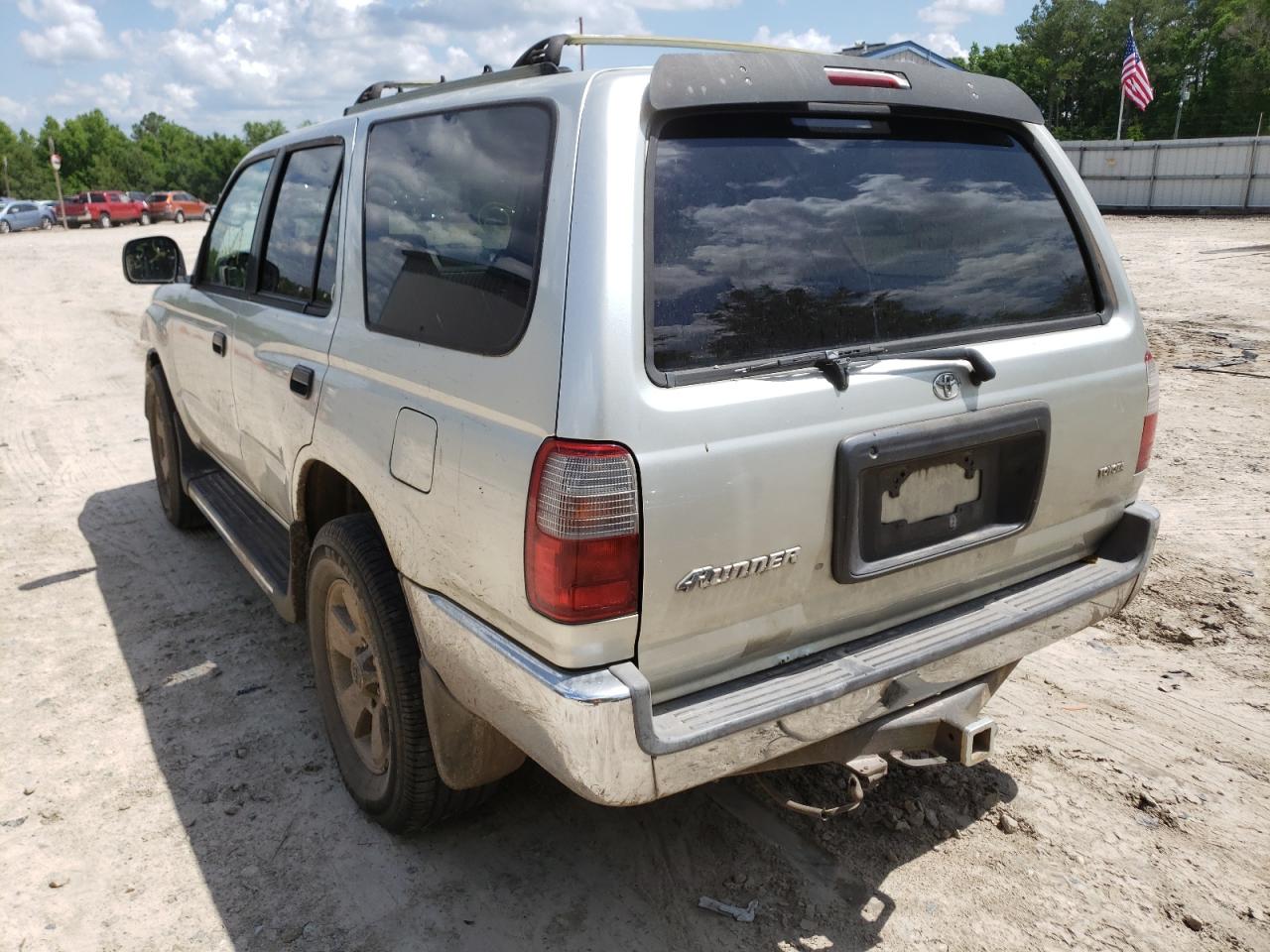 Photo 3 from auction – 2000 TOYOTA 4RUNNER with VIN JT3GM84R3Y0055116