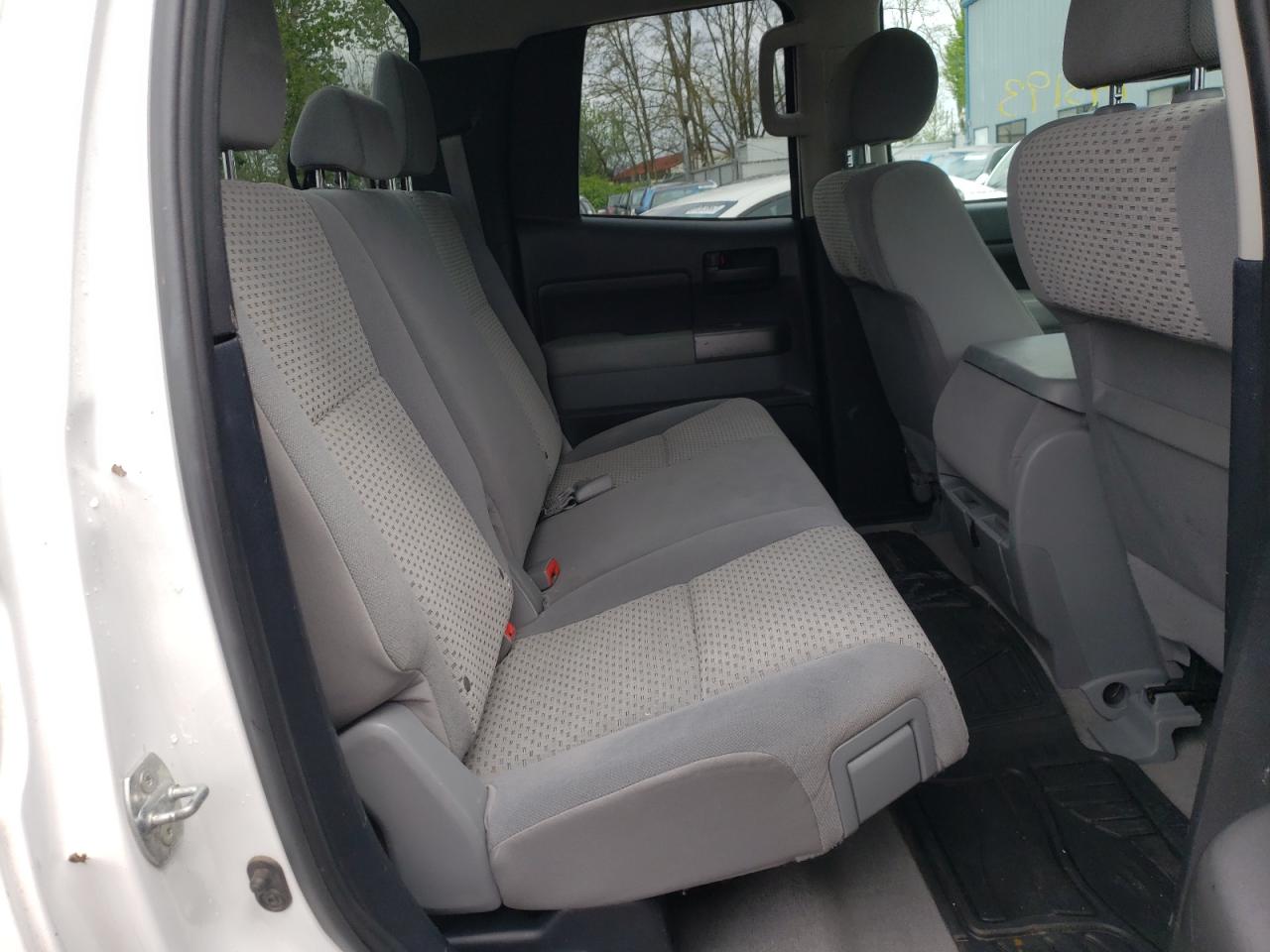 Photo 6 from auction – 2010 TOYOTA TUNDRA DOU with VIN 5TFRY5F11AX094296