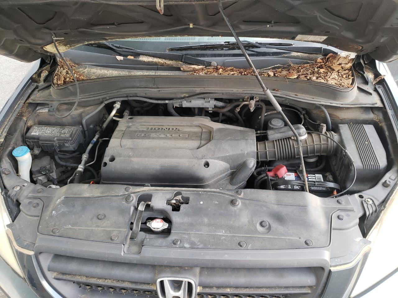 Photo 7 from auction – 2004 HONDA PILOT EXL with VIN 5FNYF185X4B005110