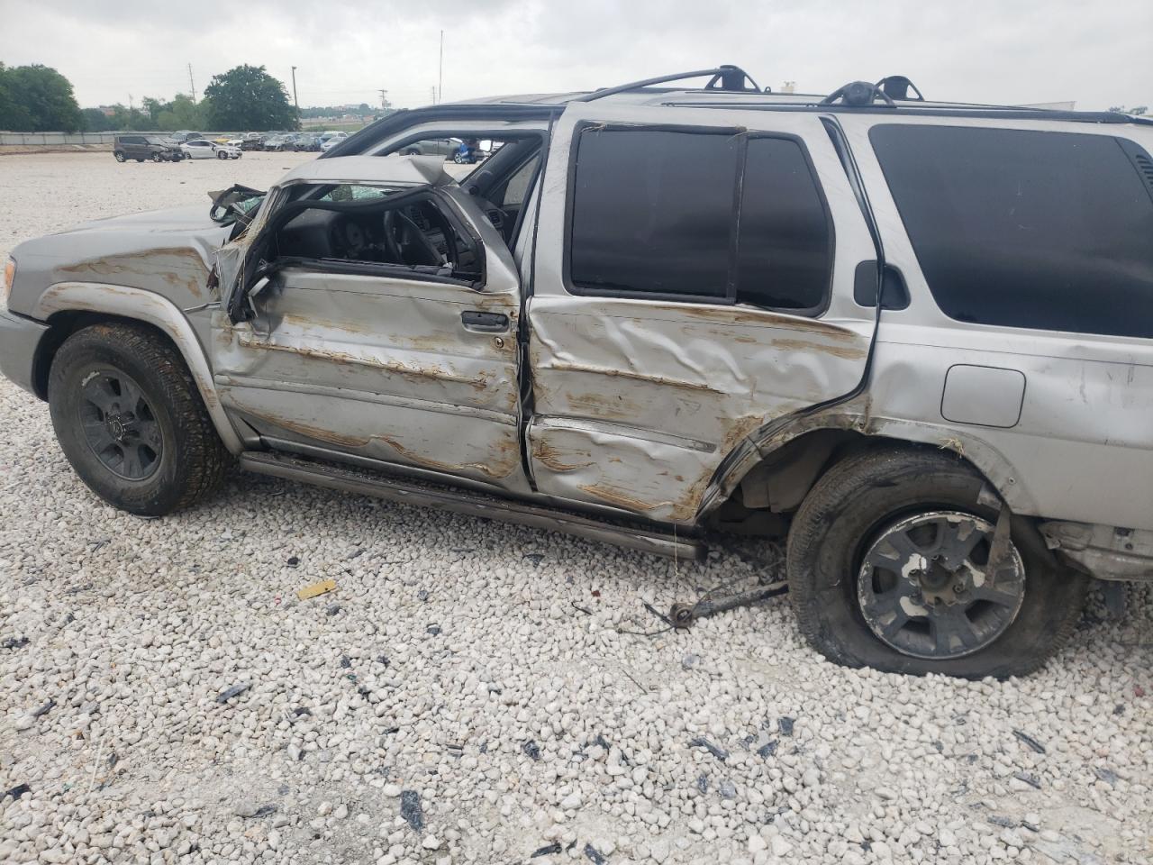 Photo 9 from auction – 2001 NISSAN PATHFINDER with VIN JN8DR09X21W574724