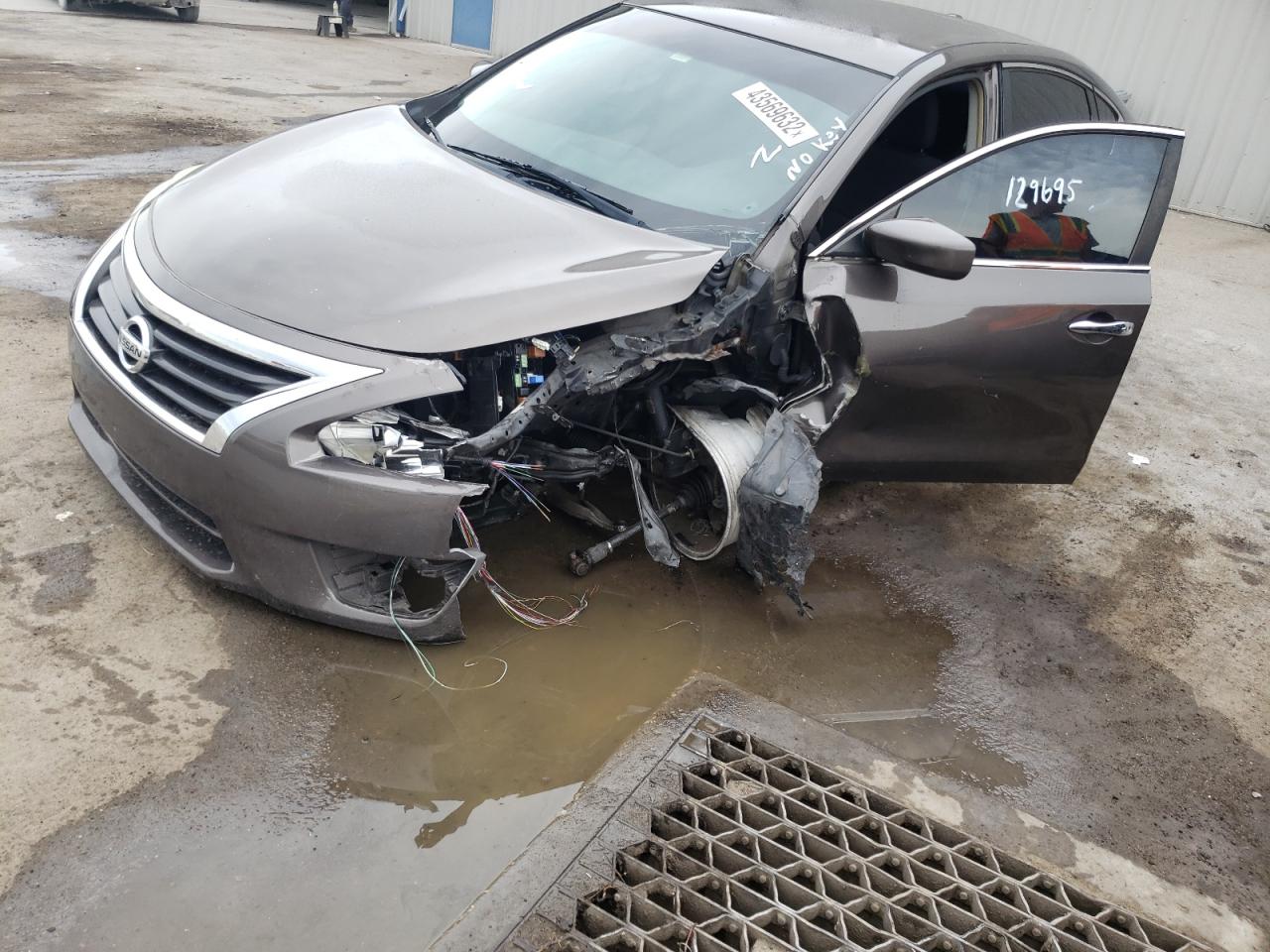 Photo 9 from auction – 2013 NISSAN ALTIMA 2.5 with VIN 1N4AL3AP1DC904927