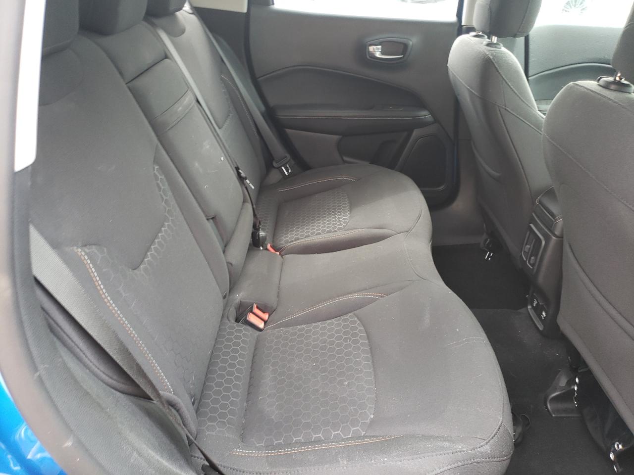 Фото 6 с аукциона – 2019 JEEP COMPASS SP с VIN 3C4NJDAB4KT598724