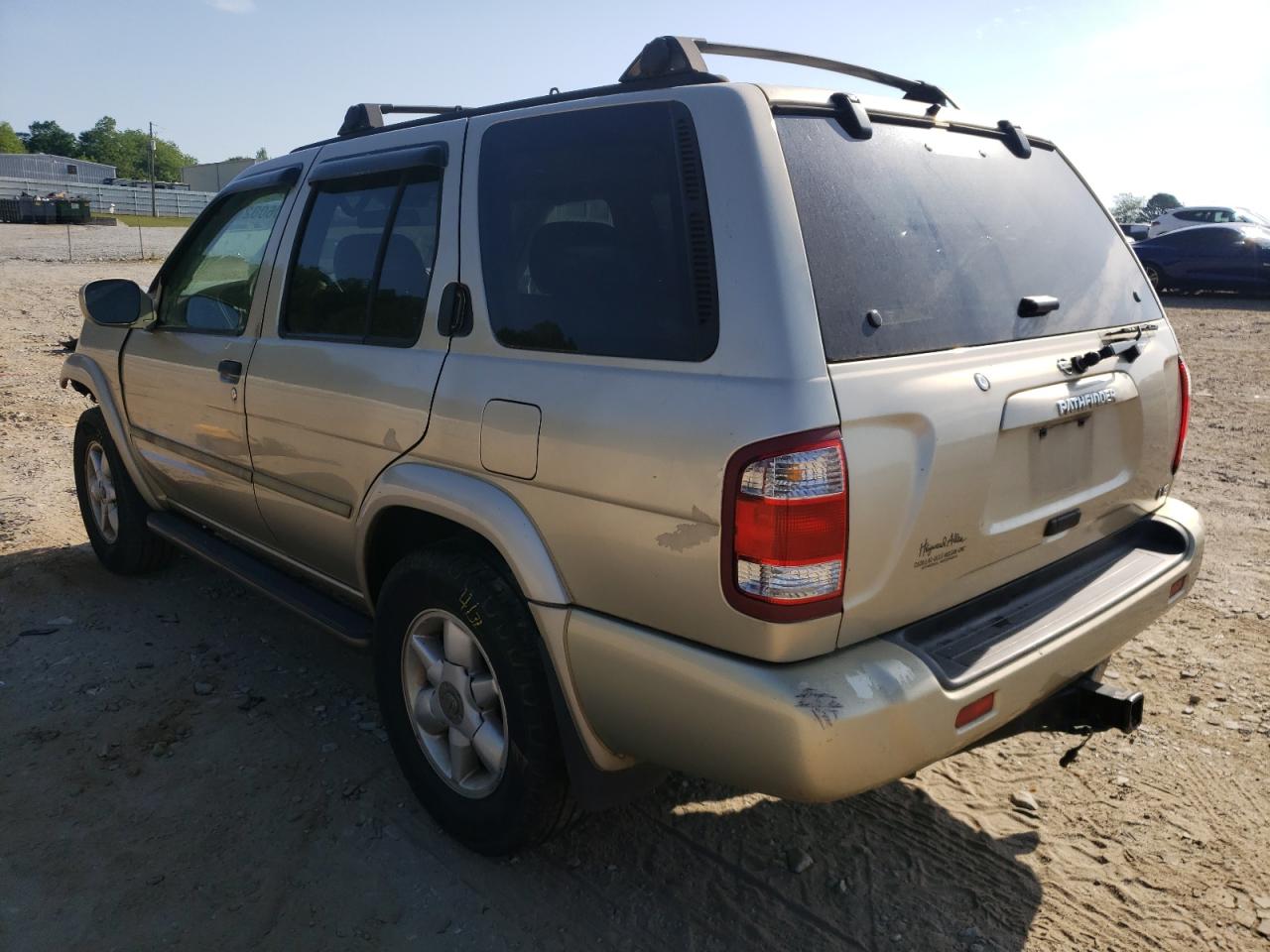 Photo 3 from auction – 2000 NISSAN PATHFINDER with VIN JN8AR07S7YW442742