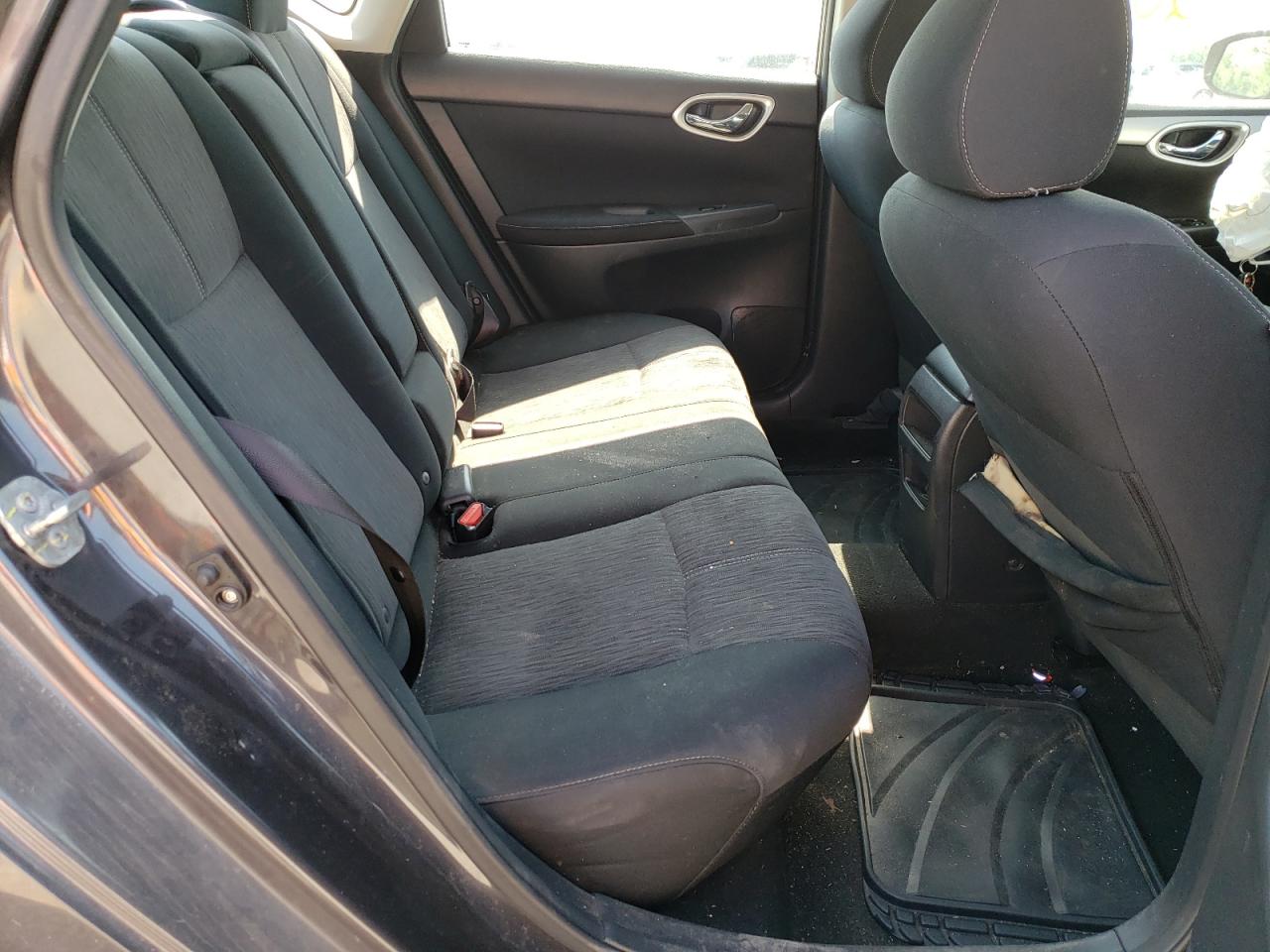 Photo 6 from auction – 2014 NISSAN SENTRA S with VIN 3N1AB7AP1EL657597