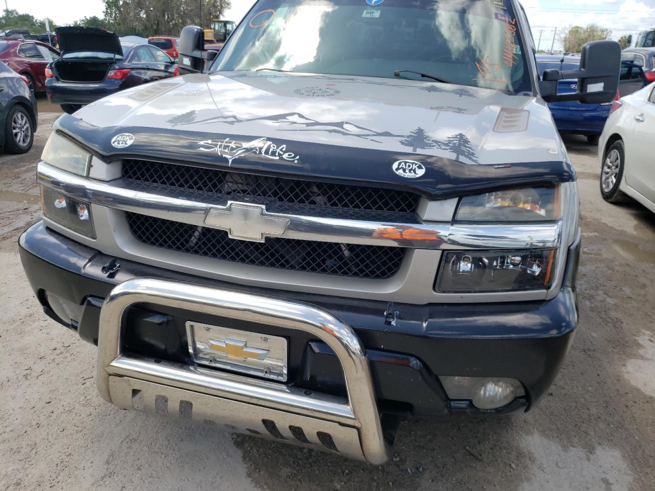 Photo 9 from auction – 2004 CHEVROLET AVALANCHE with VIN 3GNEK12T04G116112