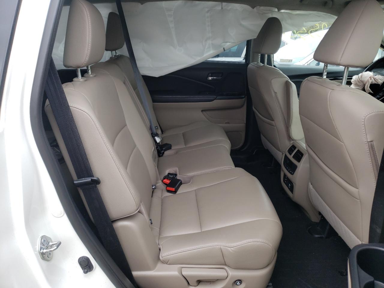 Photo 6 from auction – 2018 HONDA PILOT TOUR with VIN 5FNYF6H97JB036150