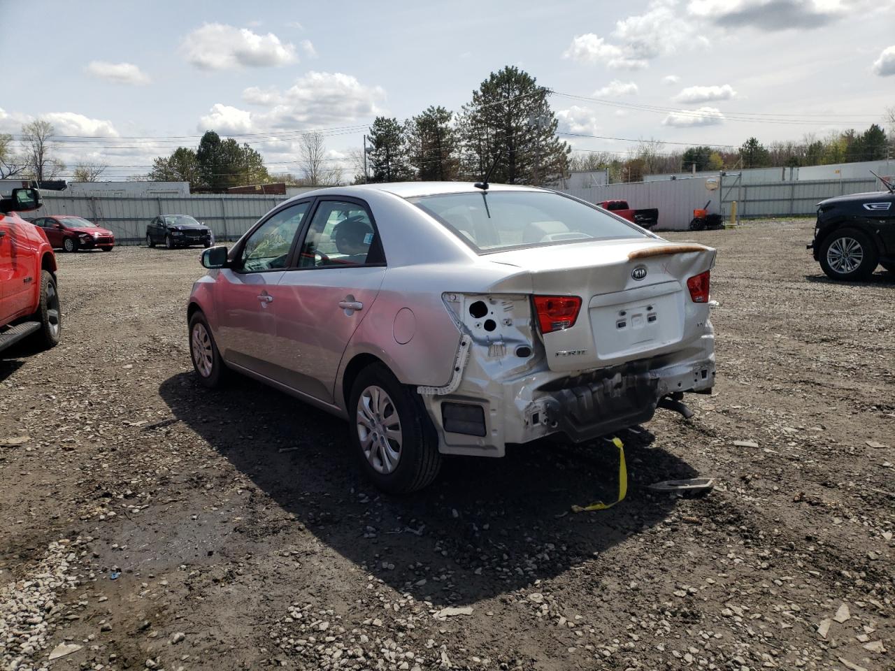 Photo 3 from auction – 2010 KIA FORTE EX with VIN KNAFU4A21A5199180