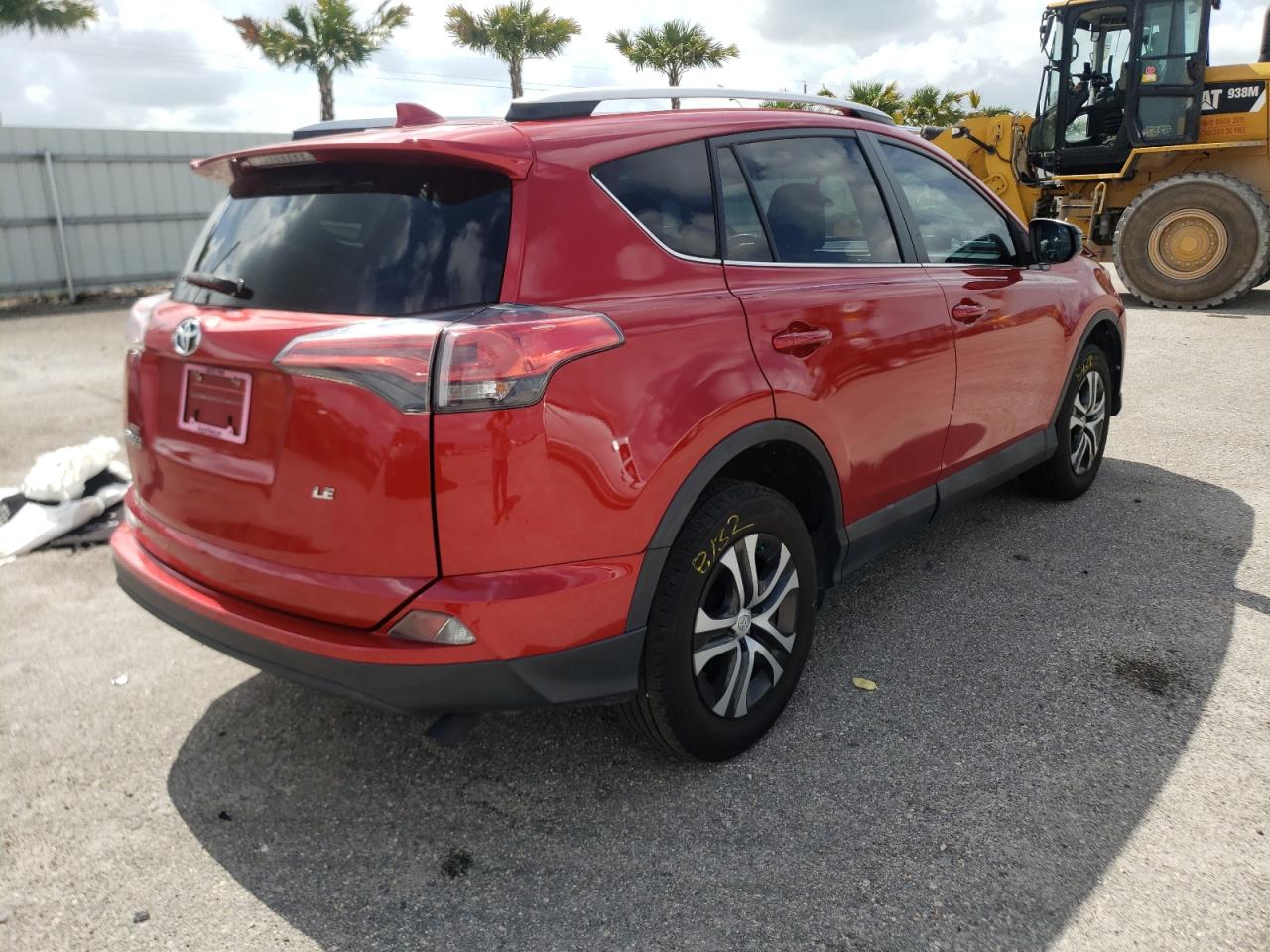 Photo 4 from auction – 2016 TOYOTA RAV4 LE with VIN 2T3ZFREV1GW269564