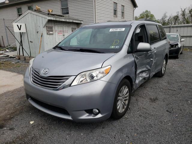 Photo 2 from auction – 2016 TOYOTA SIENNA XLE with VIN 5TDYK3DC8GS732175
