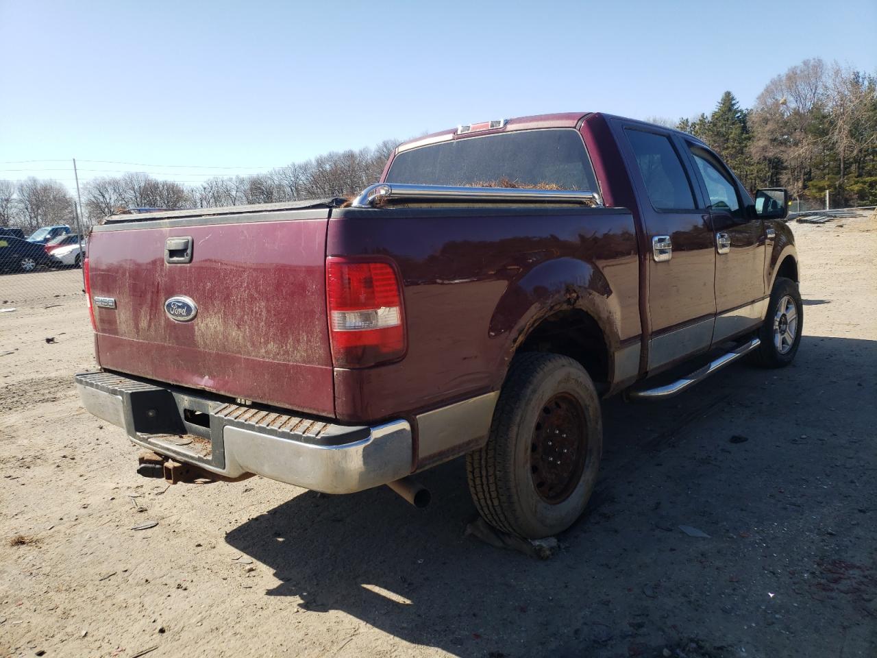 Photo 4 from auction – 2004 FORD F150 SUPER with VIN 1FTRW14W84KD59570