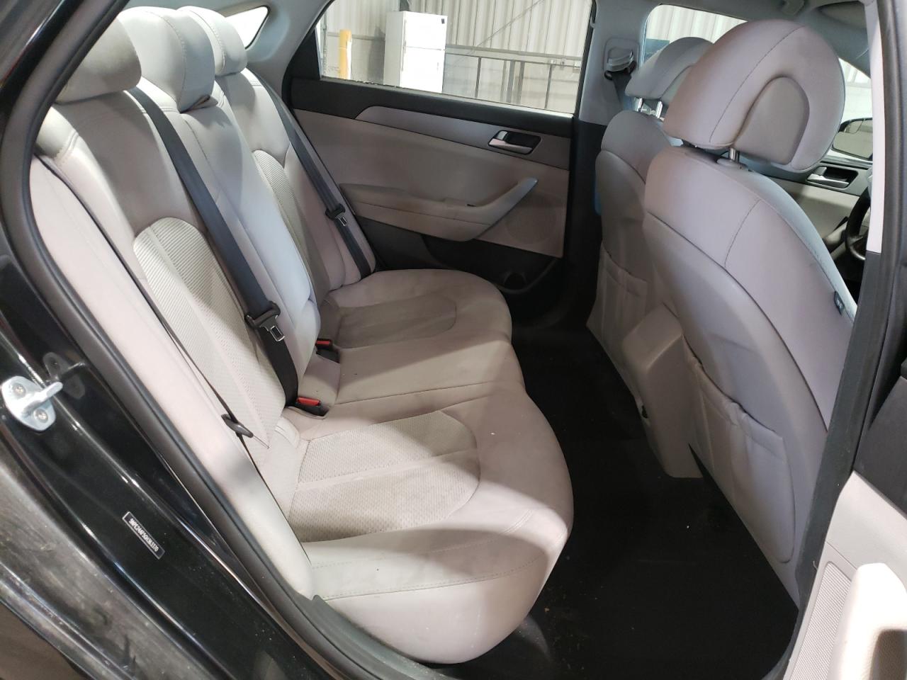 Photo 6 from auction – 2016 HYUNDAI SONATA SE with VIN 5NPE24AF5GH363370